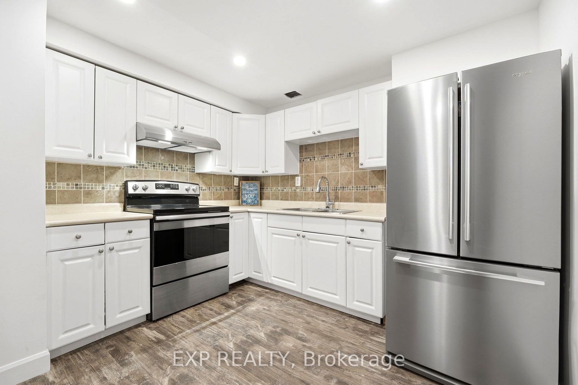 Photo 20 of 152 Underwood Drive, Whitby, Brooklin — HOMEH