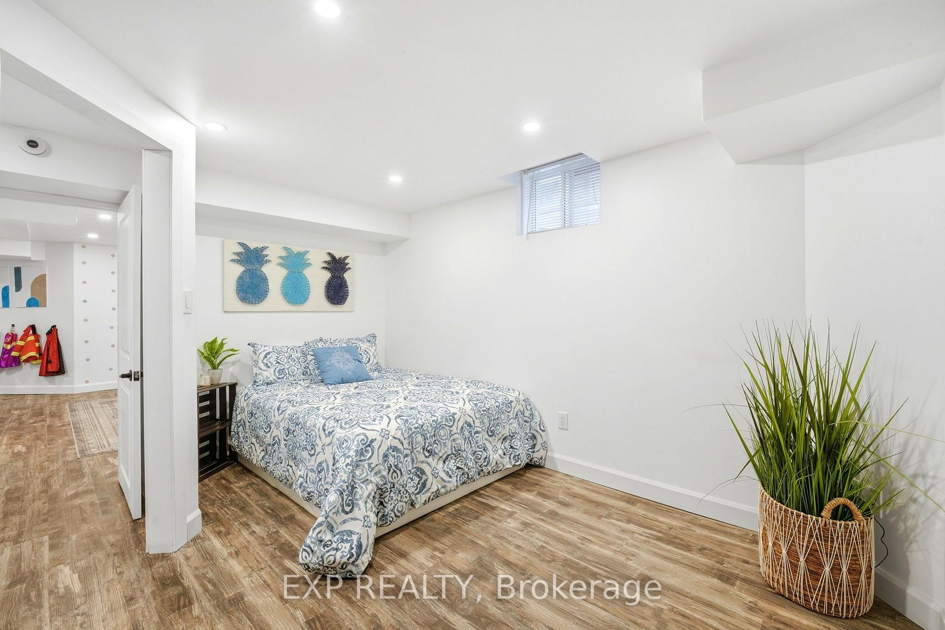 Photo 22 of 152 Underwood Drive, Whitby, Brooklin — HOMEH