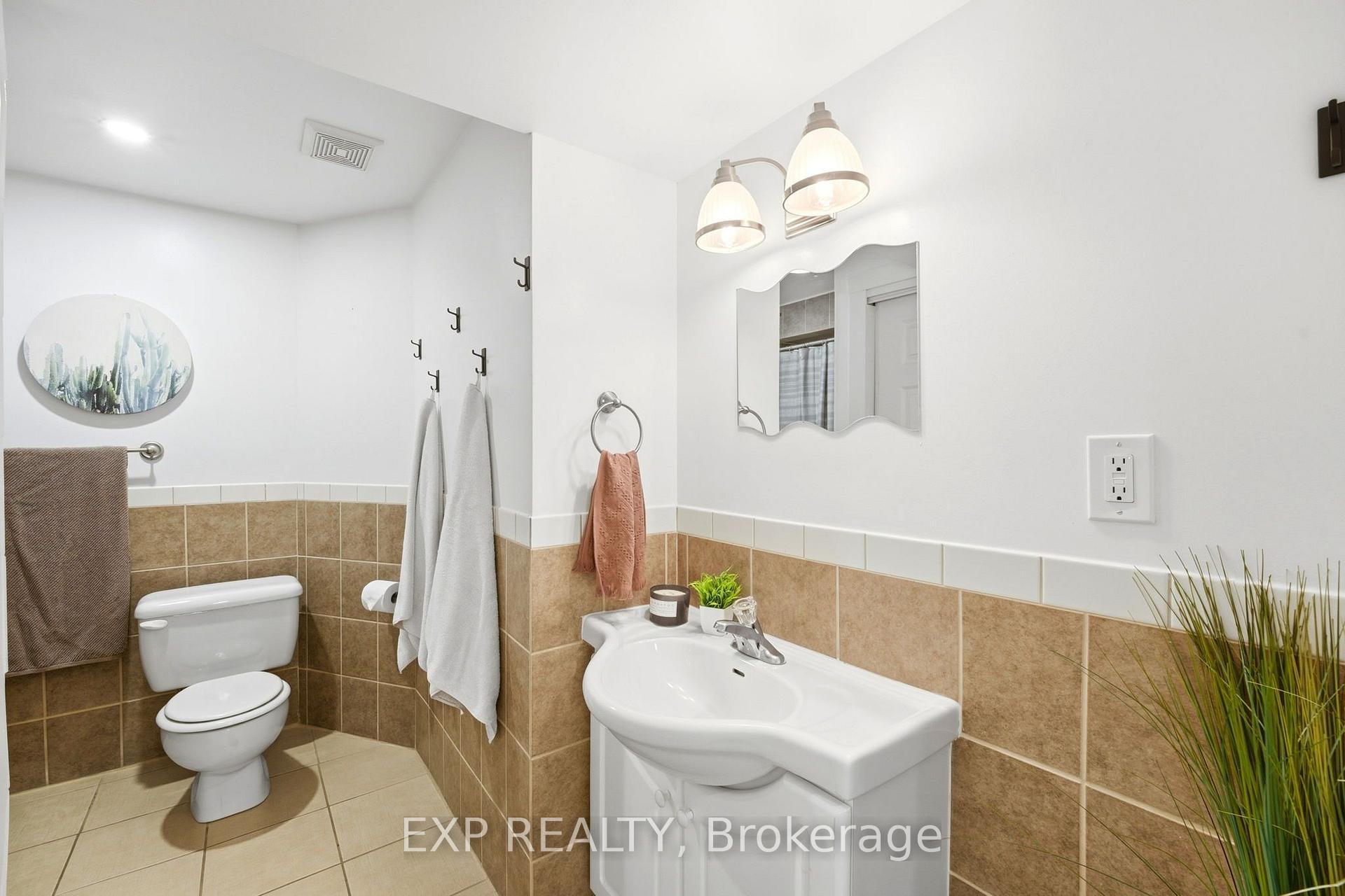 Photo 23 of 152 Underwood Drive, Whitby, Brooklin — HOMEH