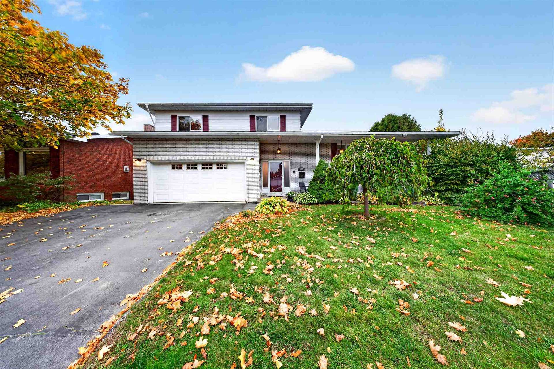 Photo 1 of 911 North Street, Sault Ste Marie, Ward 3 — HOMEH