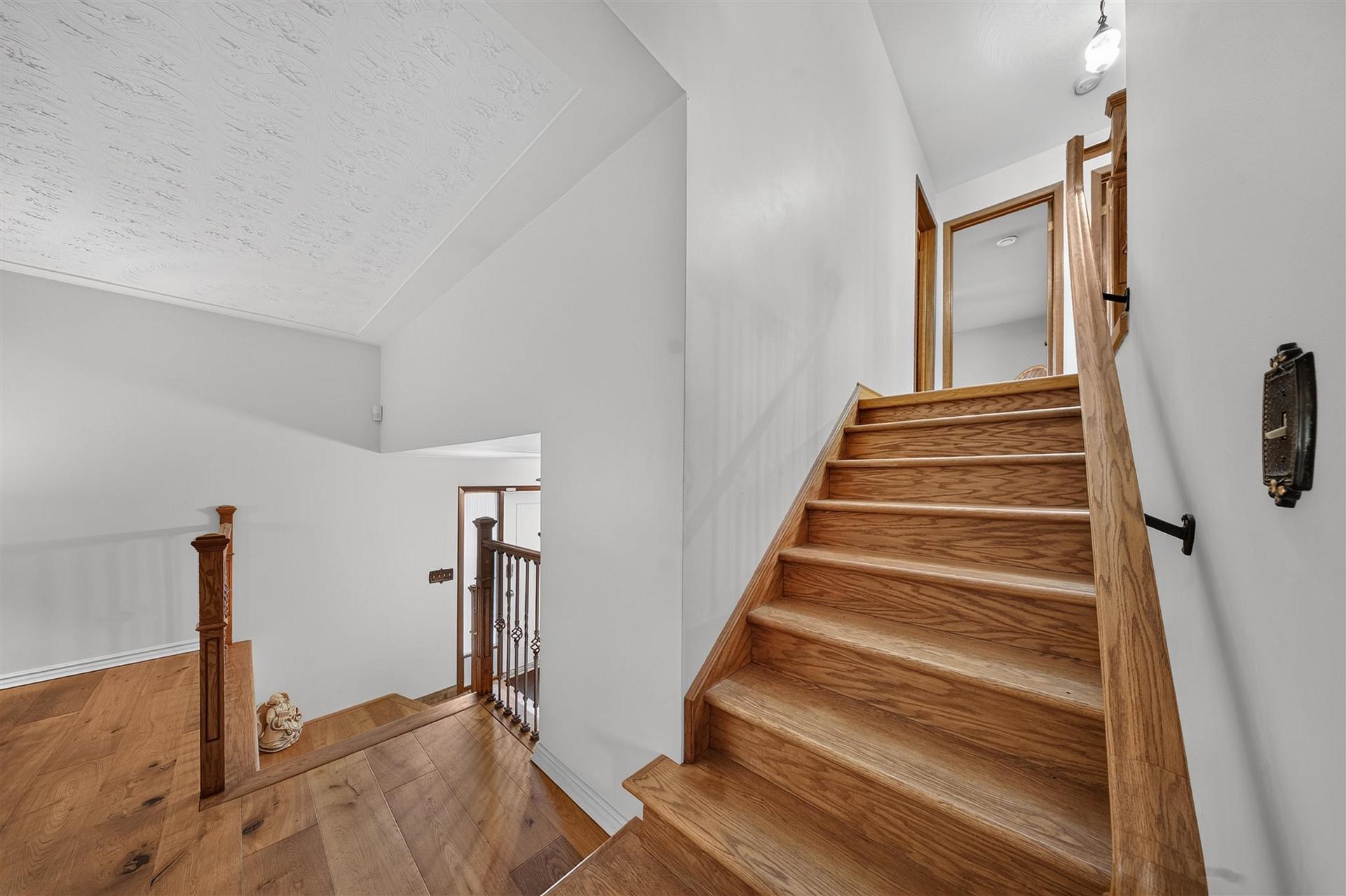 Photo 11 of 911 North Street, Sault Ste Marie, Ward 3 — HOMEH