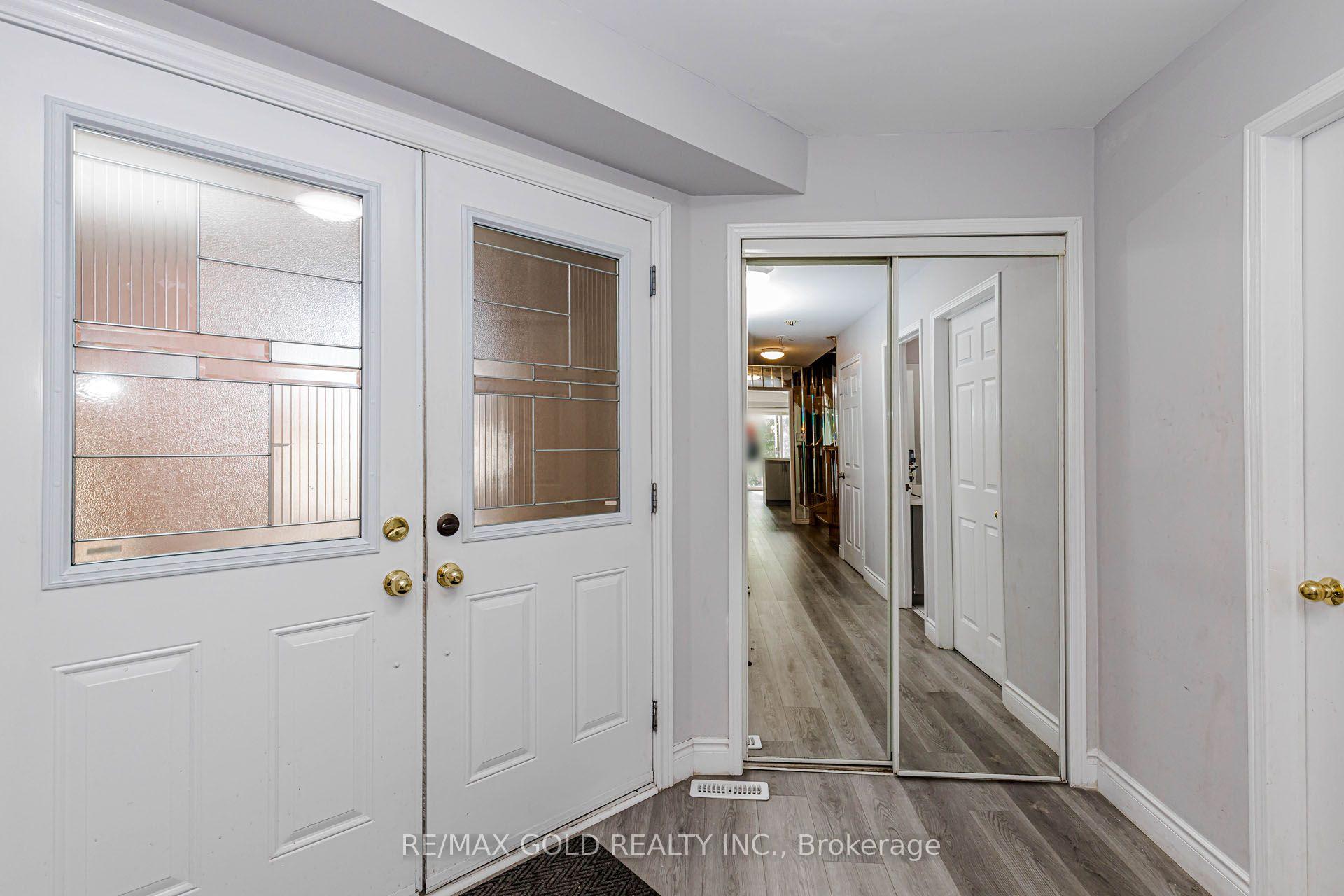 Photo 6 of 104 Tumbleweed Trail, Brampton, Fletcher's Creek South — HOMEH