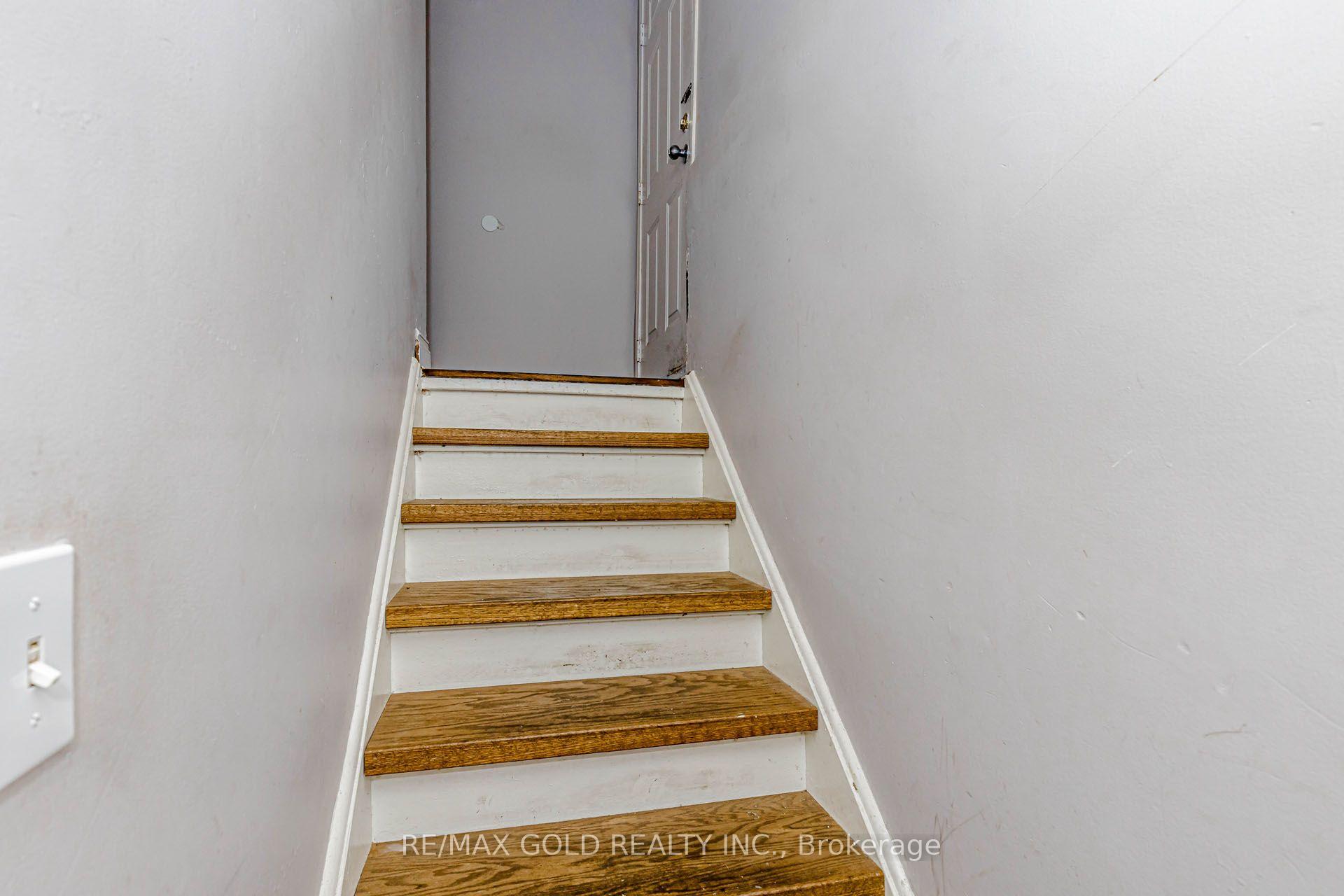 Photo 36 of 104 Tumbleweed Trail, Brampton, Fletcher's Creek South — HOMEH