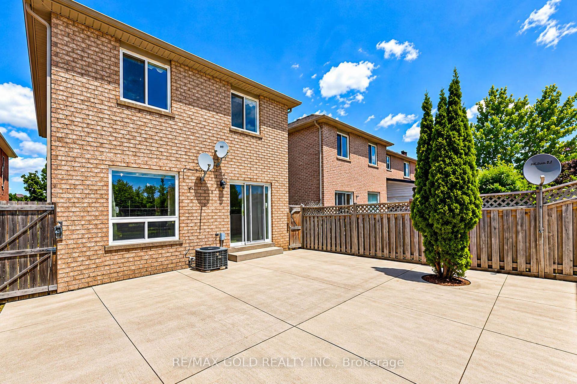 Photo 44 of 104 Tumbleweed Trail, Brampton, Fletcher's Creek South — HOMEH