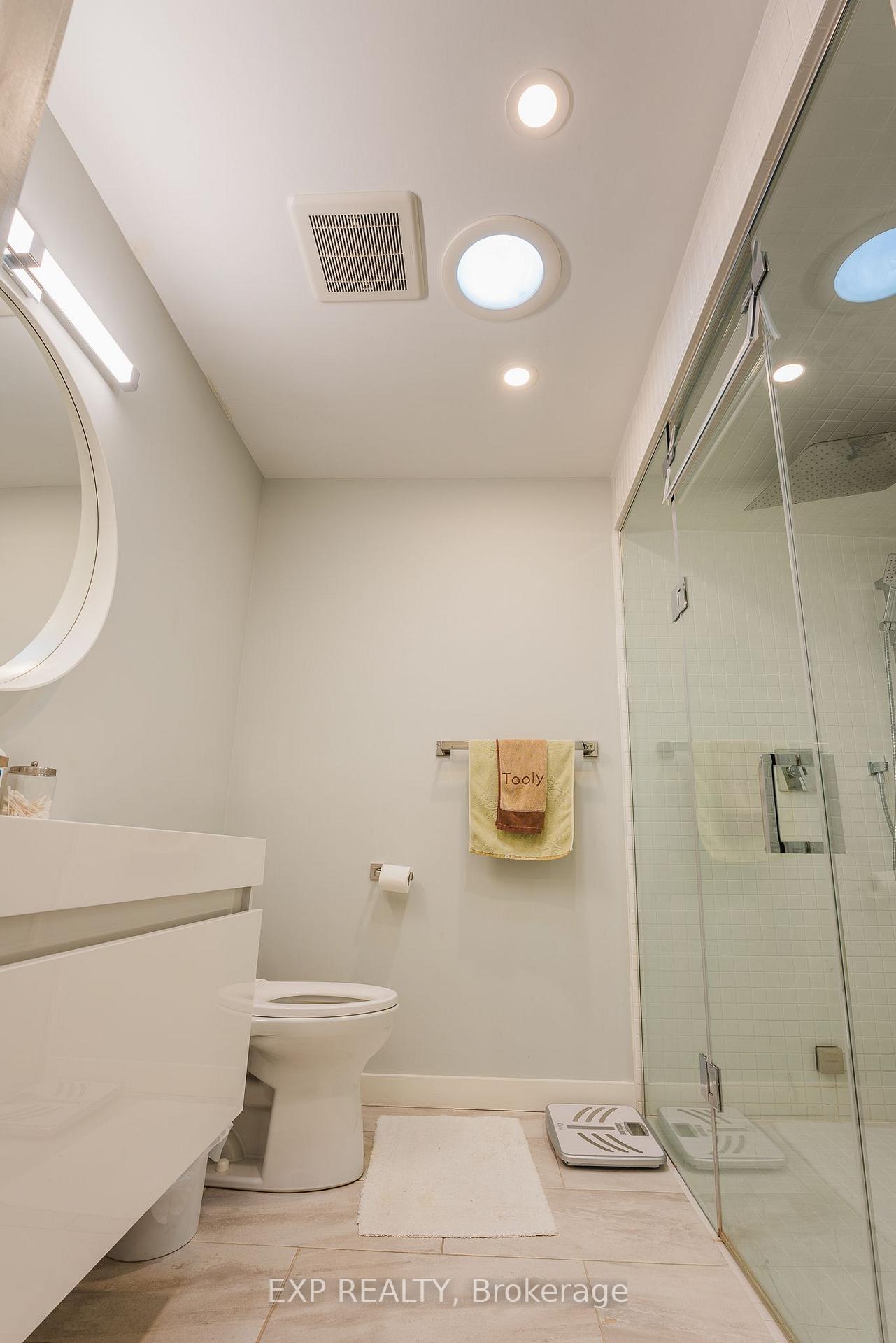 Photo 11 of 60 Gooderham Drive, Scarborough, Wexford-Maryvale — HOMEH