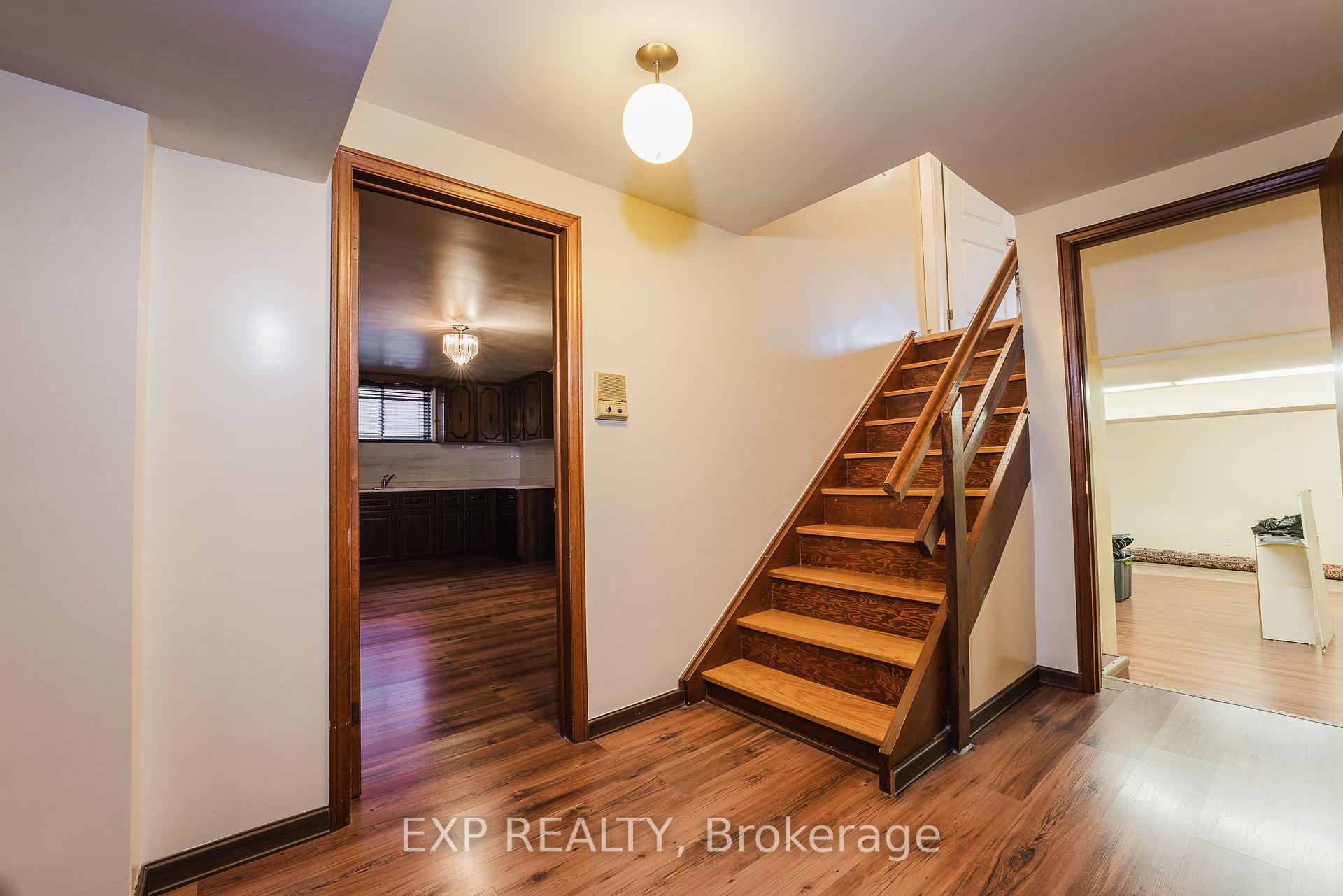 Photo 22 of 60 Gooderham Drive, Scarborough, Wexford-Maryvale — HOMEH