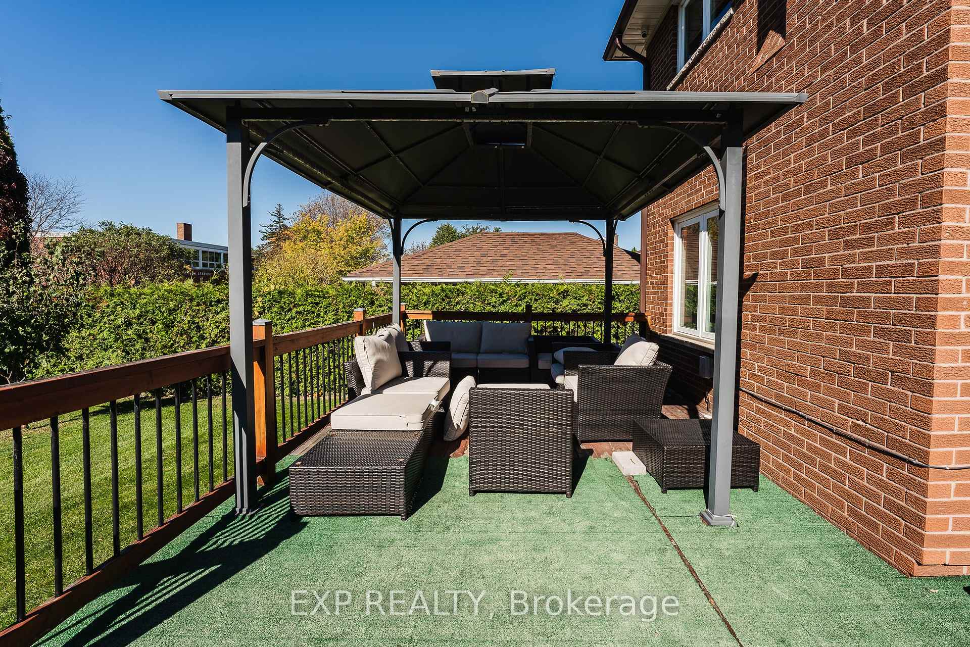 Photo 30 of 60 Gooderham Drive, Scarborough, Wexford-Maryvale — HOMEH