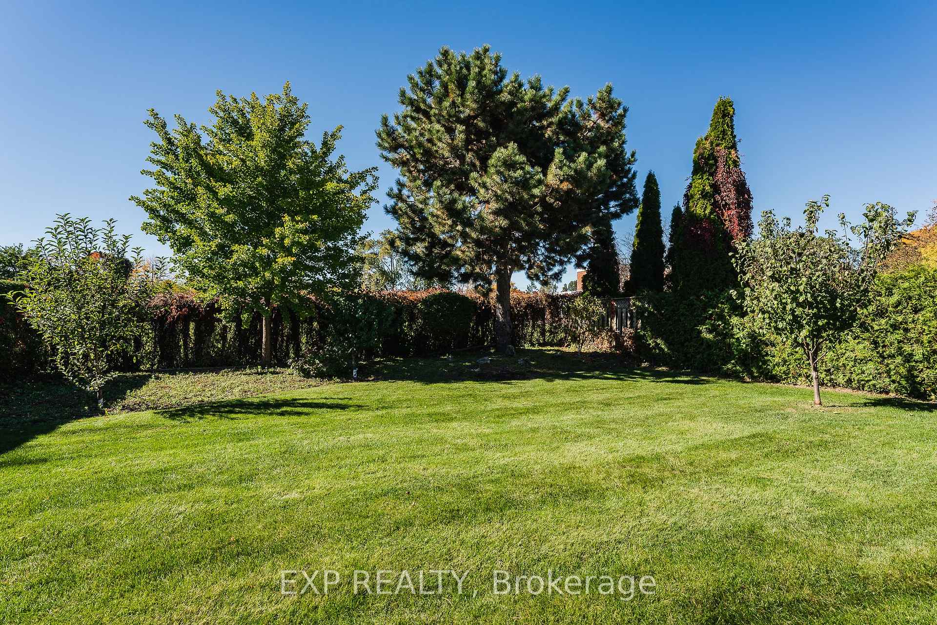 Photo 33 of 60 Gooderham Drive, Scarborough, Wexford-Maryvale — HOMEH