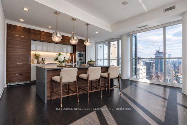Photo 3 of Unit 5402, 88 Scott Street, Toronto, Church-Yonge Corridor — HOMEH
