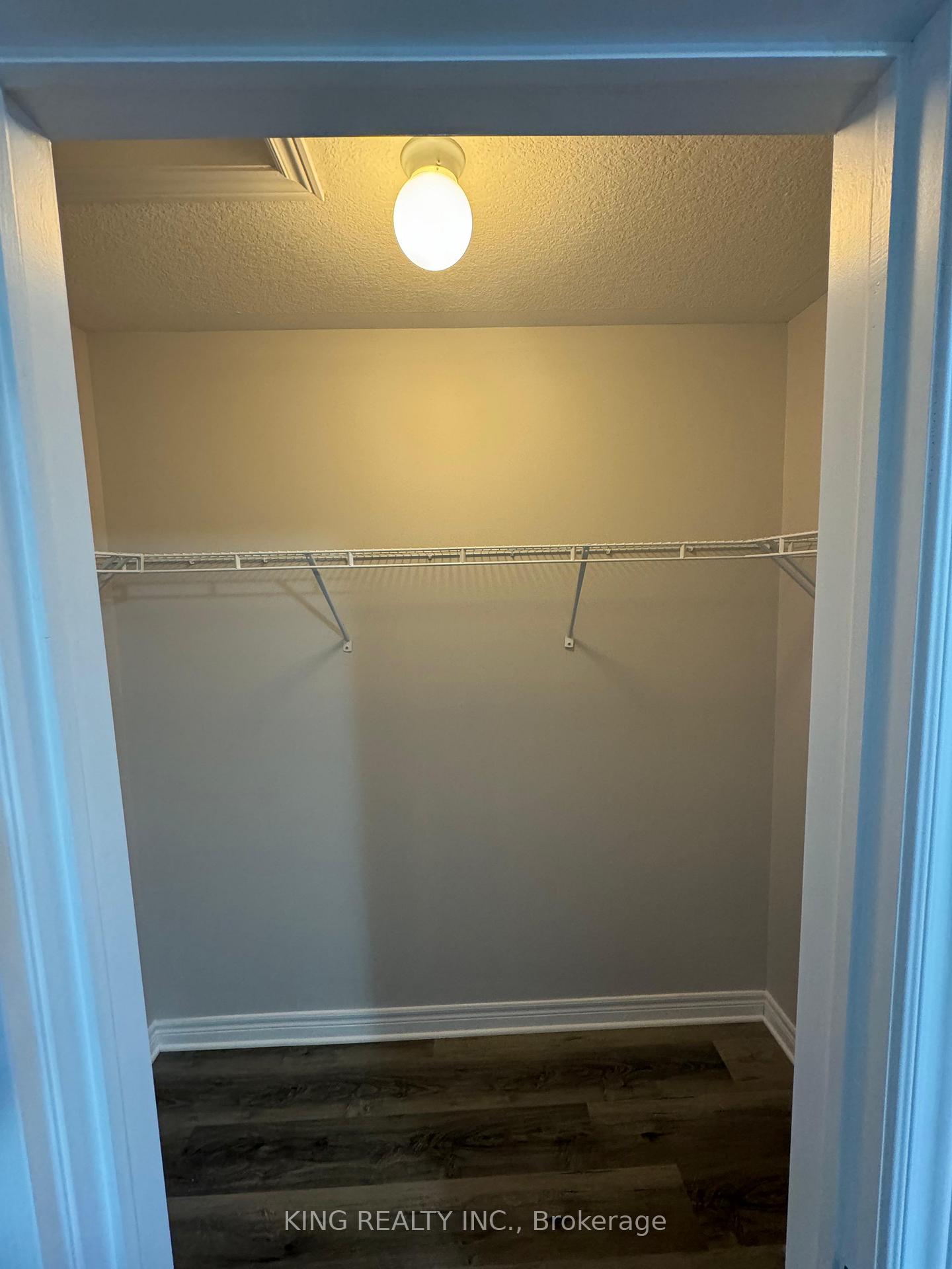 Photo 10 of 632 Linden Drive, Cambridge, Pioneer Tower West — HOMEH