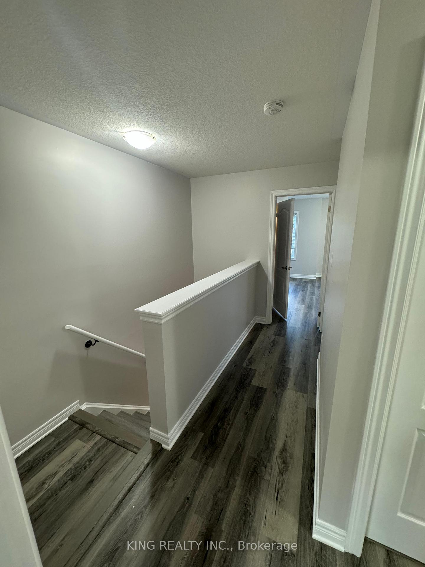 Photo 15 of 632 Linden Drive, Cambridge, Pioneer Tower West — HOMEH