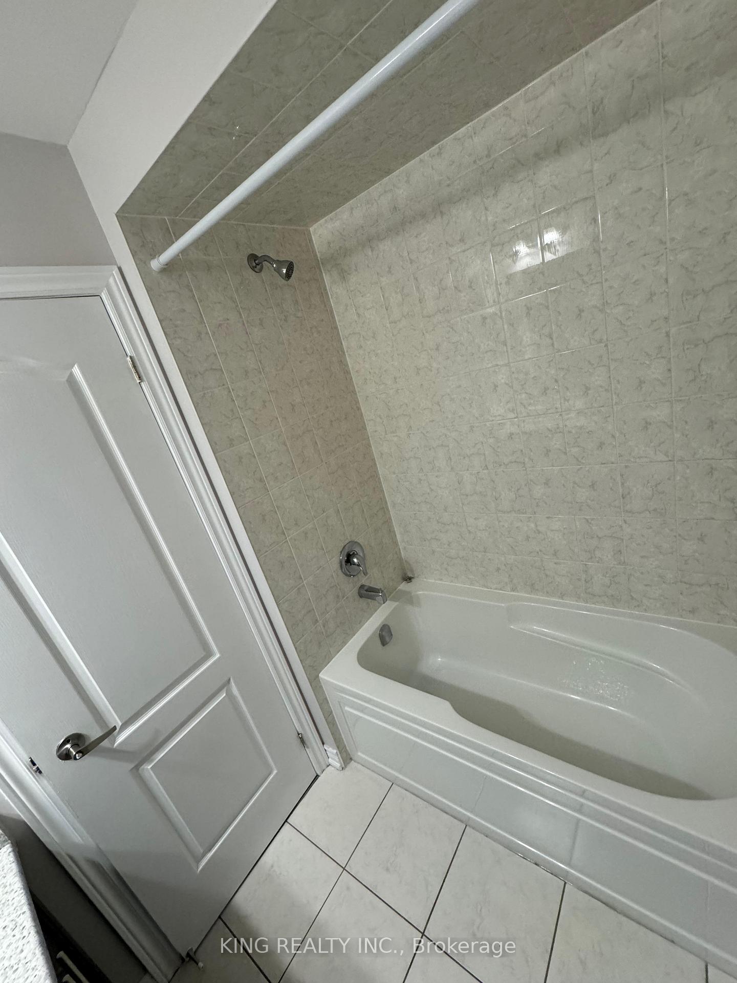 Photo 17 of 632 Linden Drive, Cambridge, Pioneer Tower West — HOMEH