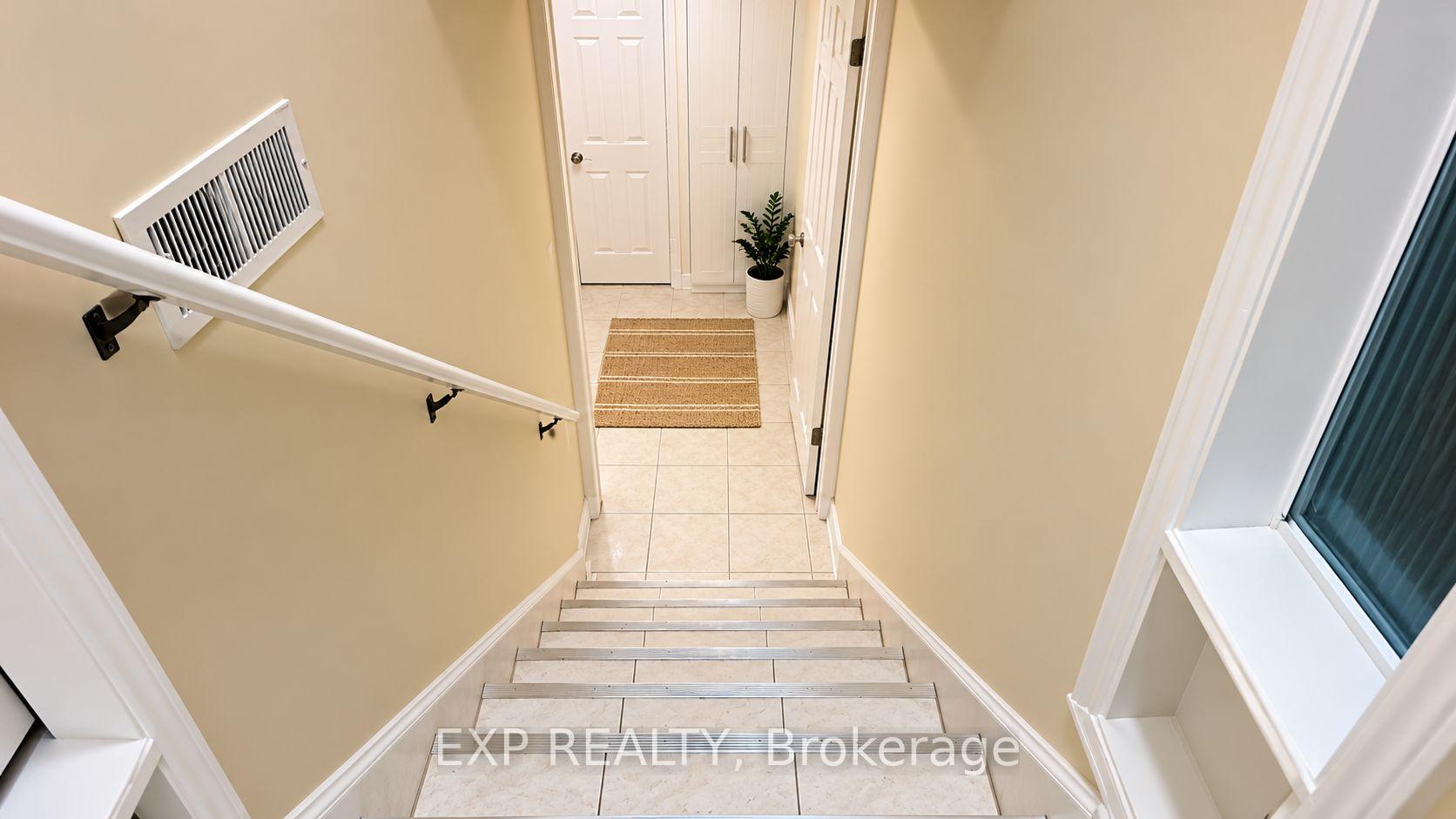 Photo 3 of Unit Lower, 3425 Laddie Crescent, Mississauga, Malton — HOMEH