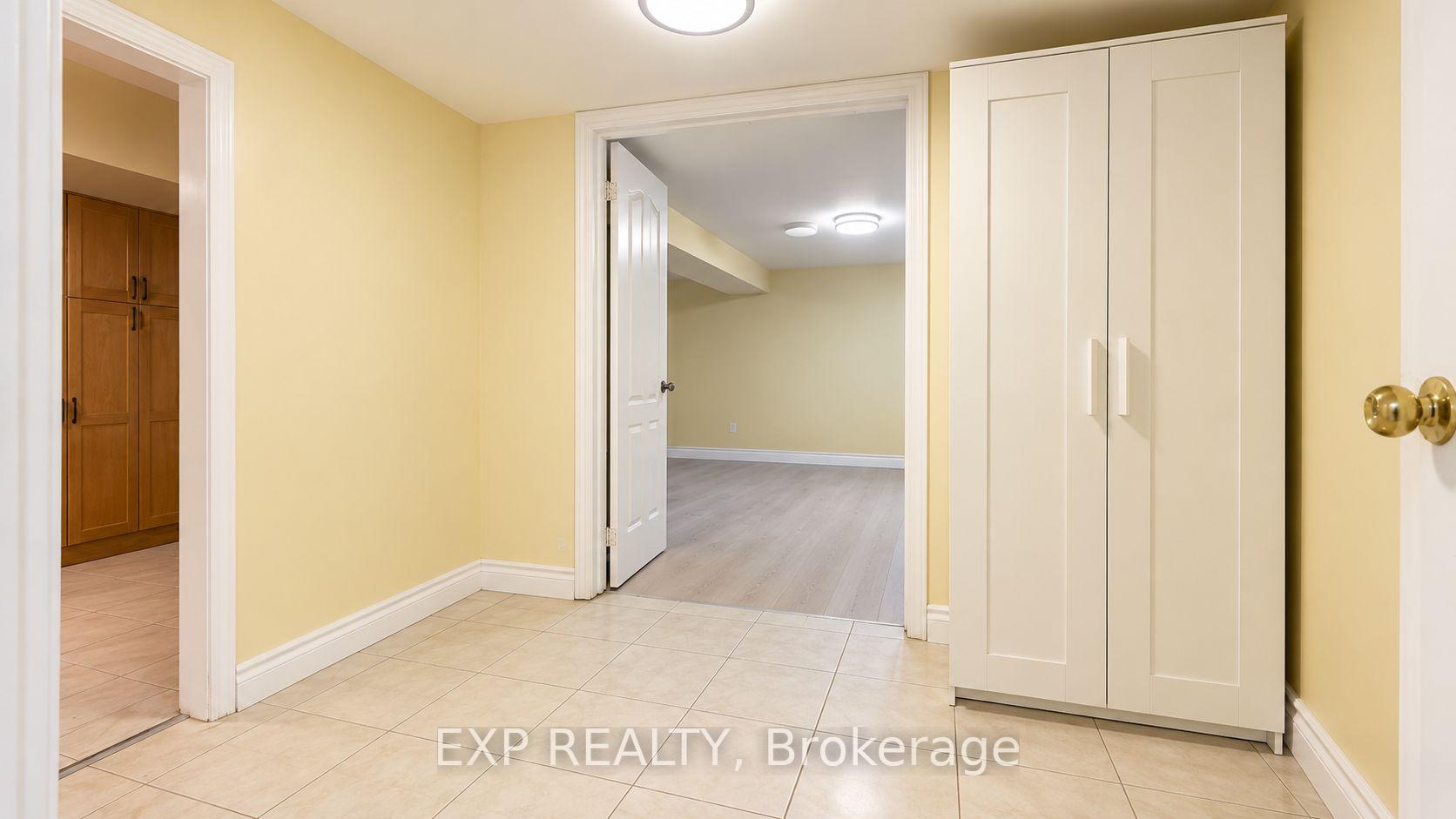 Photo 5 of Unit Lower, 3425 Laddie Crescent, Mississauga, Malton — HOMEH