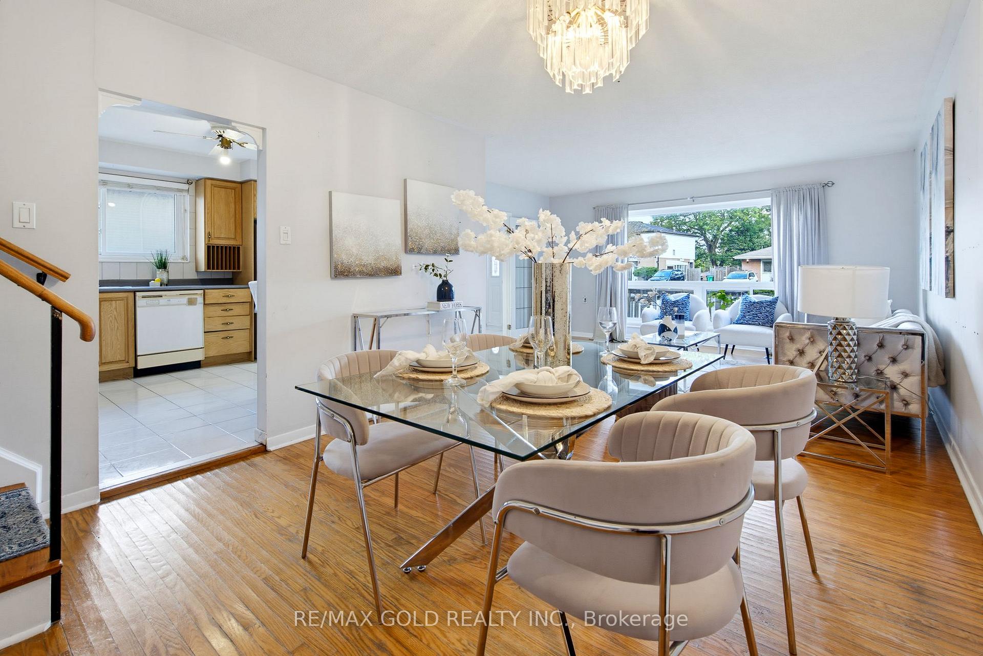 Photo 4 of 64 Doncaster Road, Brampton, Southgate — HOMEH