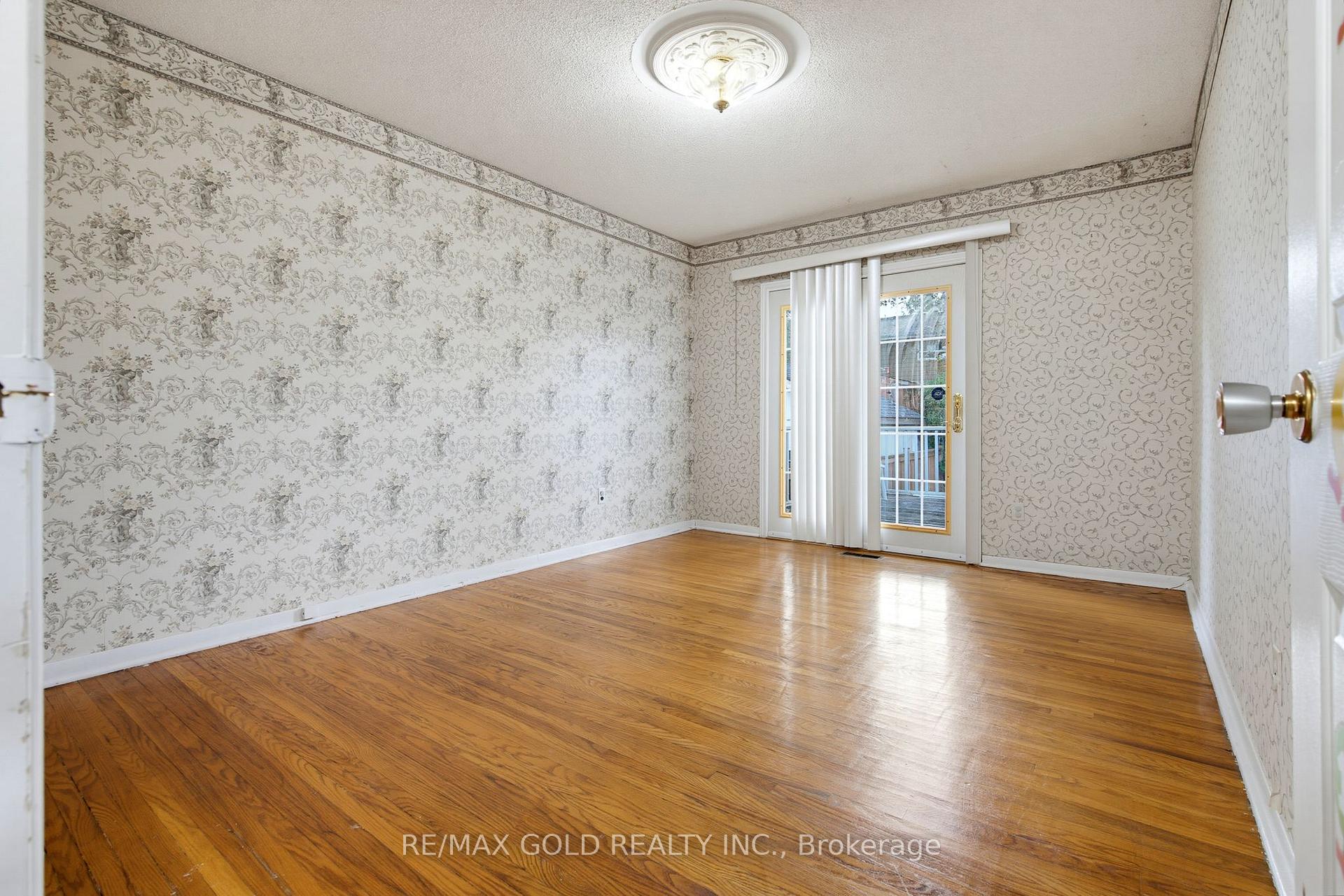 Photo 8 of 64 Doncaster Road, Brampton, Southgate — HOMEH