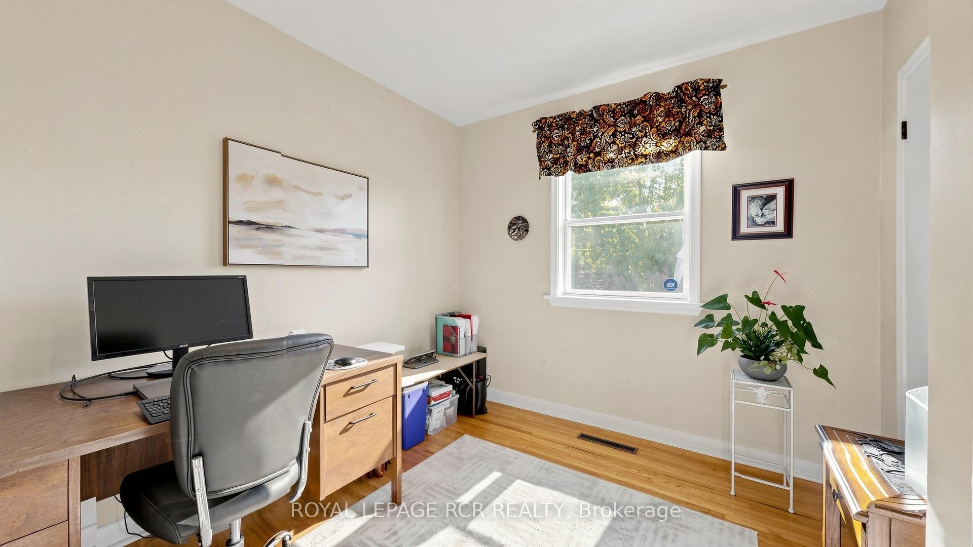 Photo 19 of 26 Newton Street, Barrie, Wellington — HOMEH