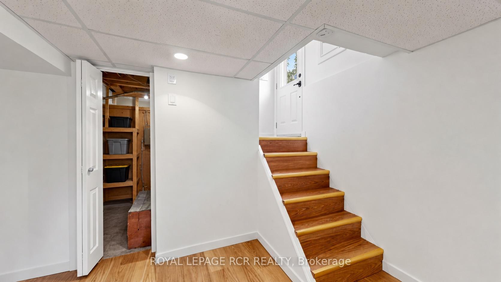 Photo 22 of 26 Newton Street, Barrie, Wellington — HOMEH