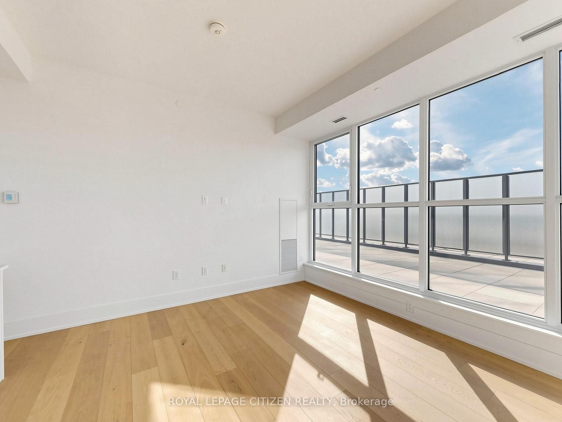 Photo 9 of Unit 708, 1063 Douglas McCurdy Common, Mississauga, Lakeview — HOMEH