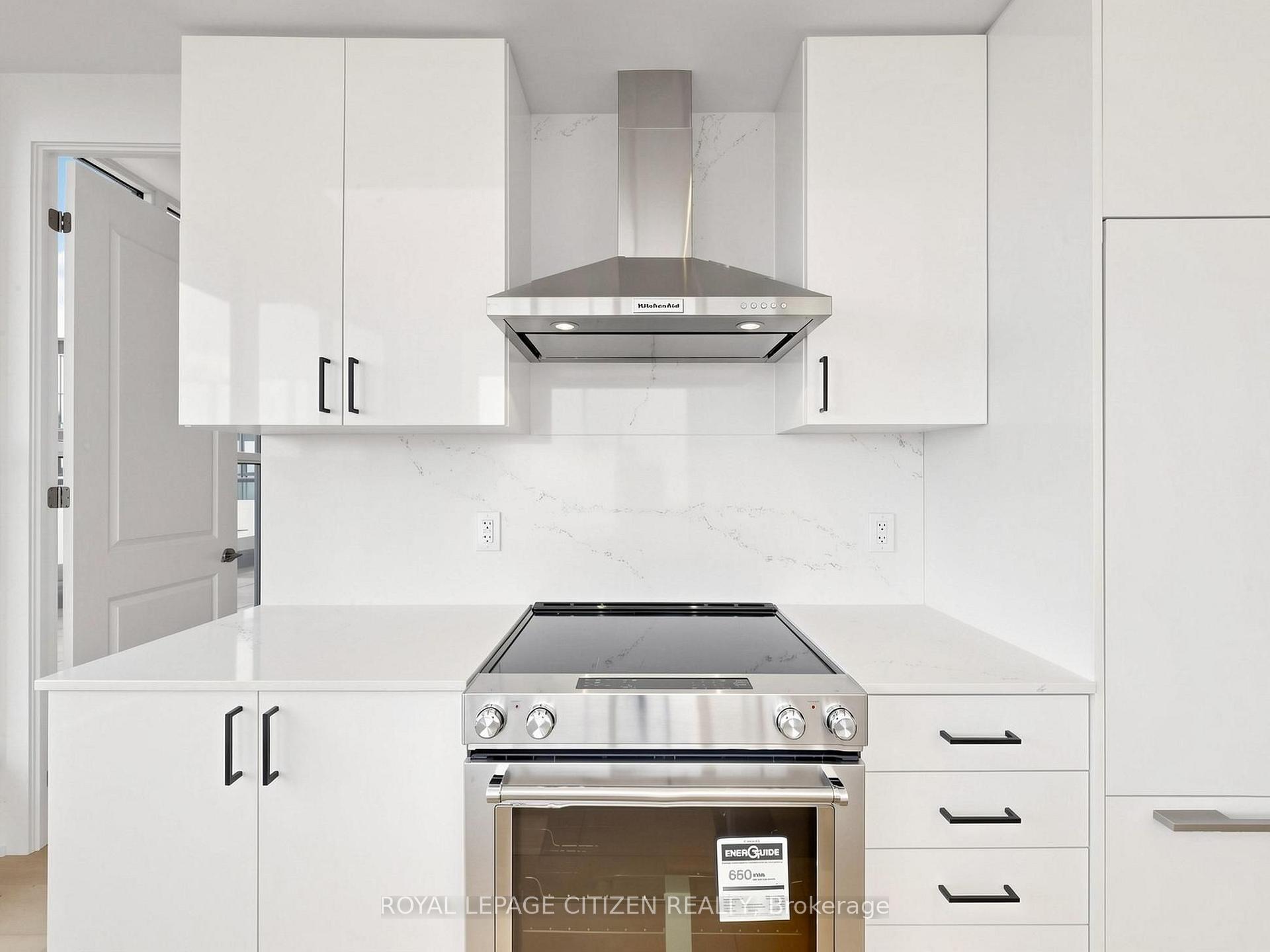 Photo 14 of Unit 708, 1063 Douglas McCurdy Common, Mississauga, Lakeview — HOMEH