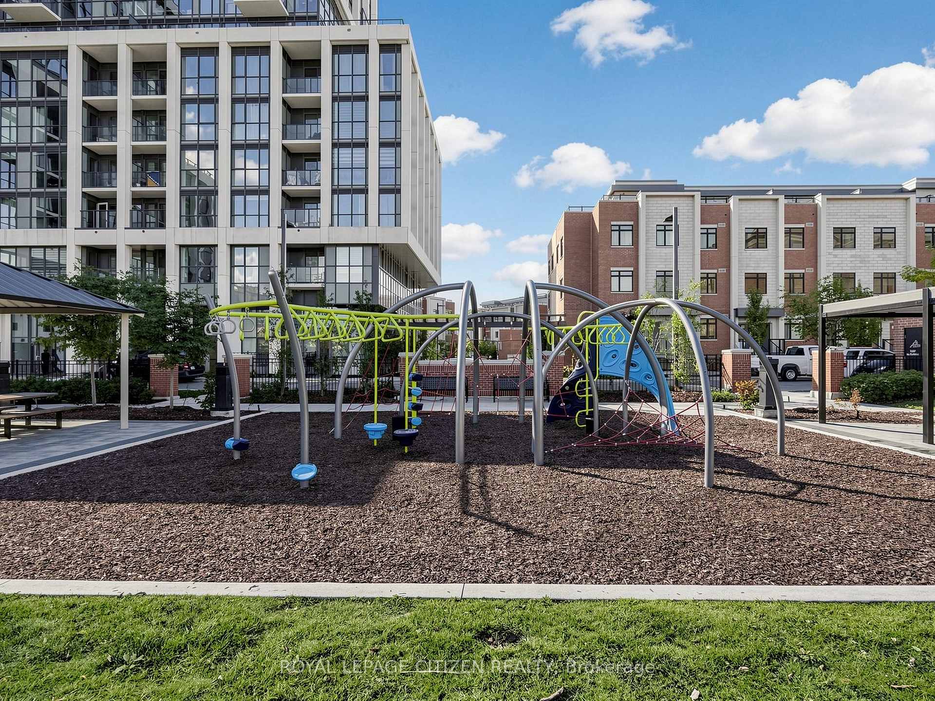 Photo 48 of Unit 708, 1063 Douglas McCurdy Common, Mississauga, Lakeview — HOMEH