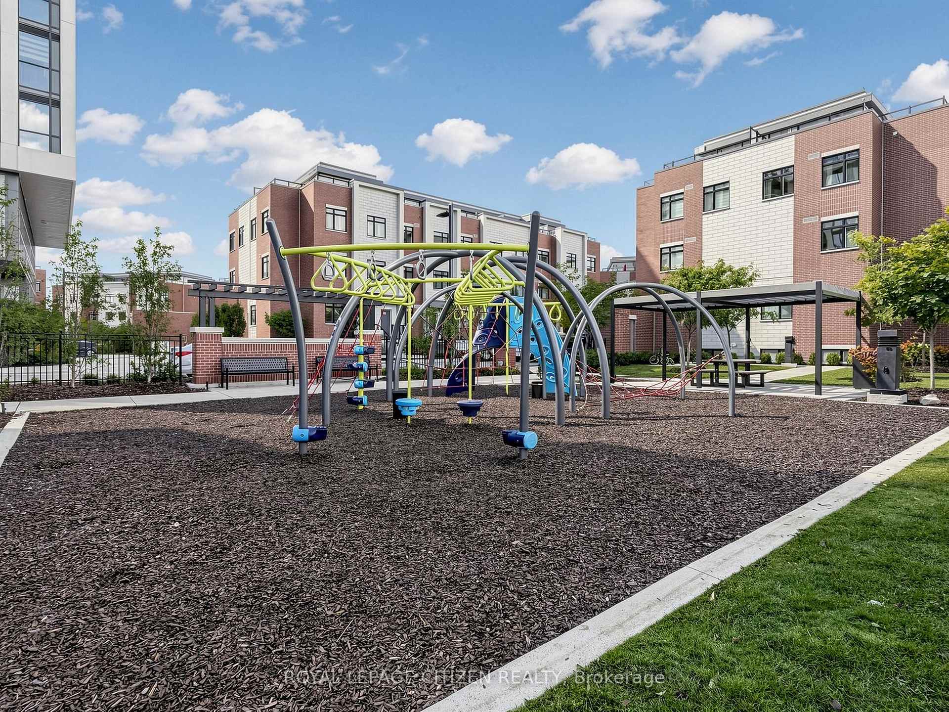 Photo 49 of Unit 708, 1063 Douglas McCurdy Common, Mississauga, Lakeview — HOMEH