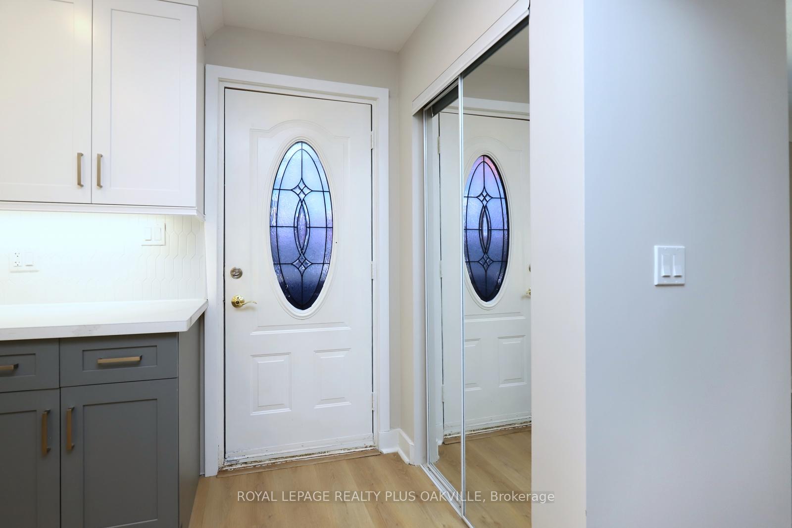 Photo 5 of Unit Main Floor, 269 West 5th Street, Hamilton, Mohawk — HOMEH