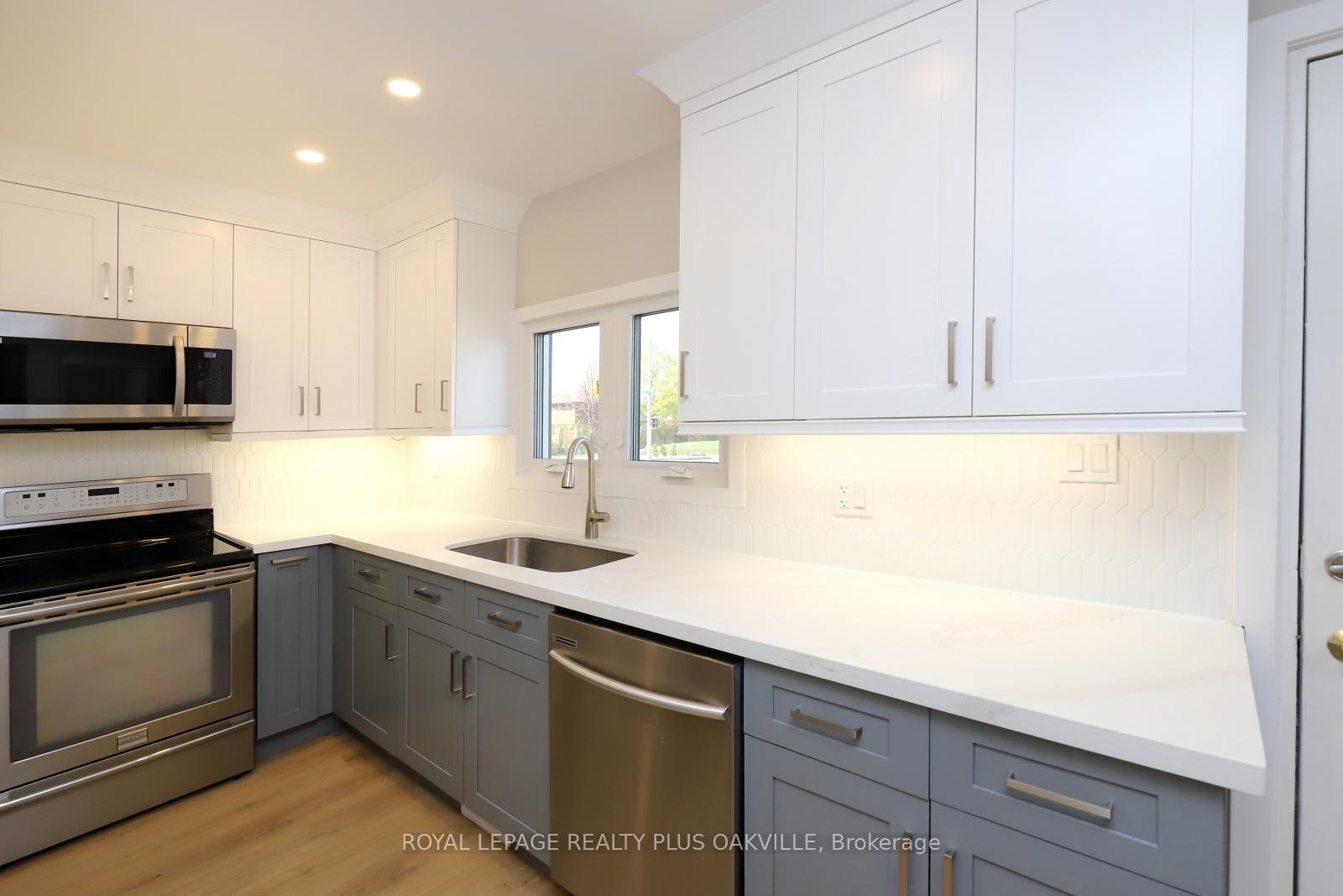 Photo 6 of Unit Main Floor, 269 West 5th Street, Hamilton, Mohawk — HOMEH