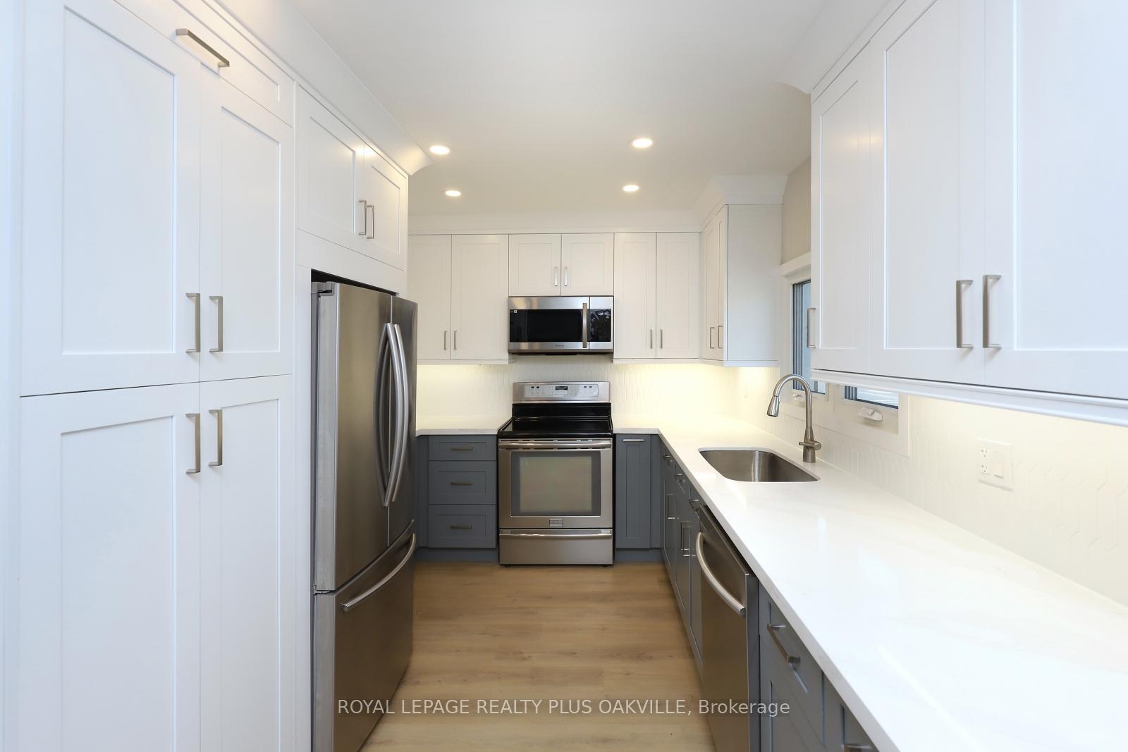 Photo 7 of Unit Main Floor, 269 West 5th Street, Hamilton, Mohawk — HOMEH