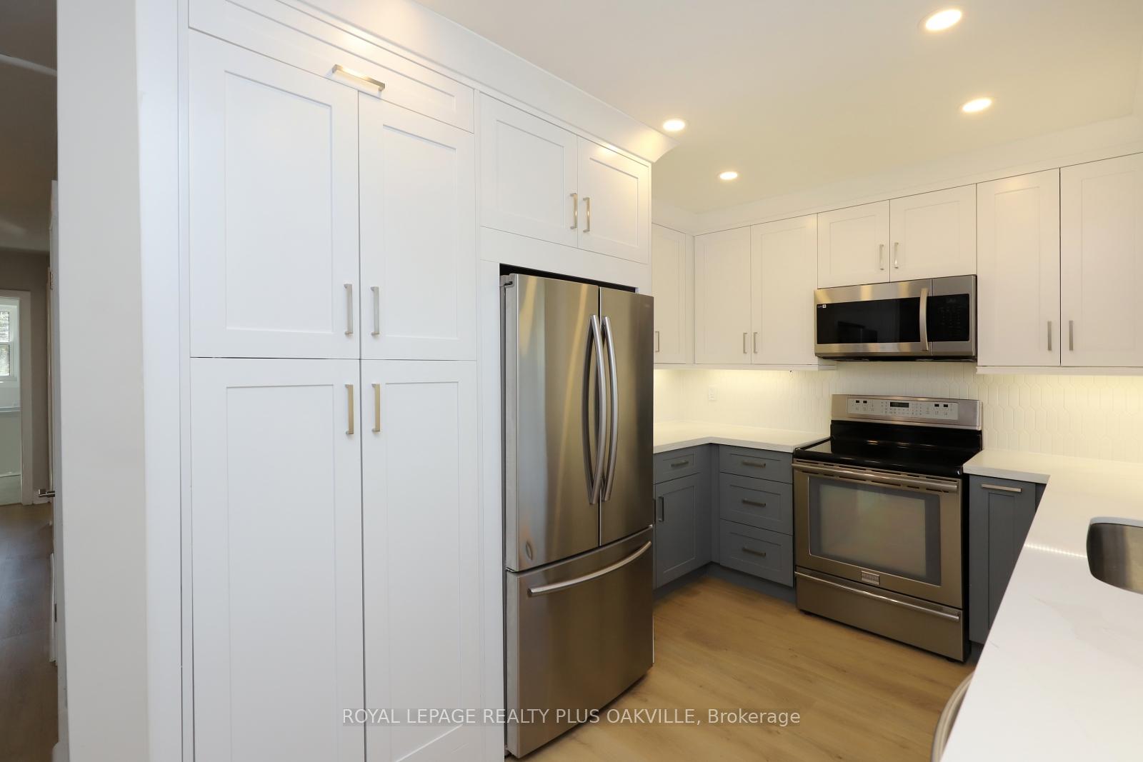 Photo 8 of Unit Main Floor, 269 West 5th Street, Hamilton, Mohawk — HOMEH