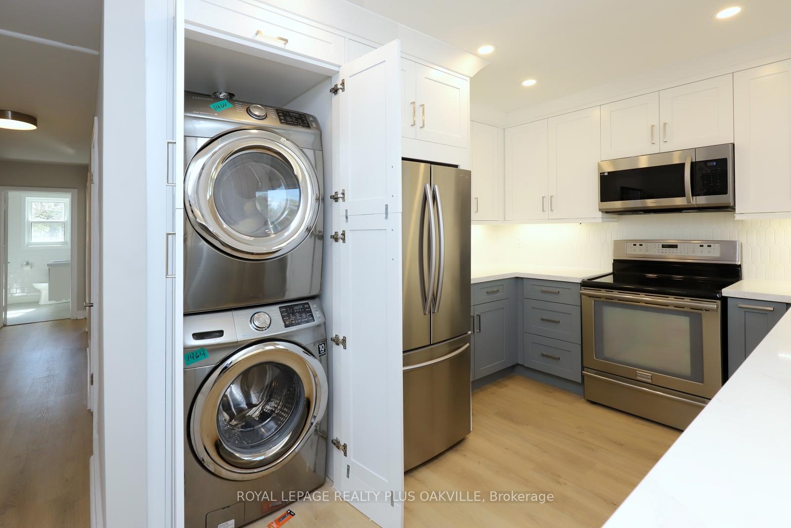 Photo 9 of Unit Main Floor, 269 West 5th Street, Hamilton, Mohawk — HOMEH