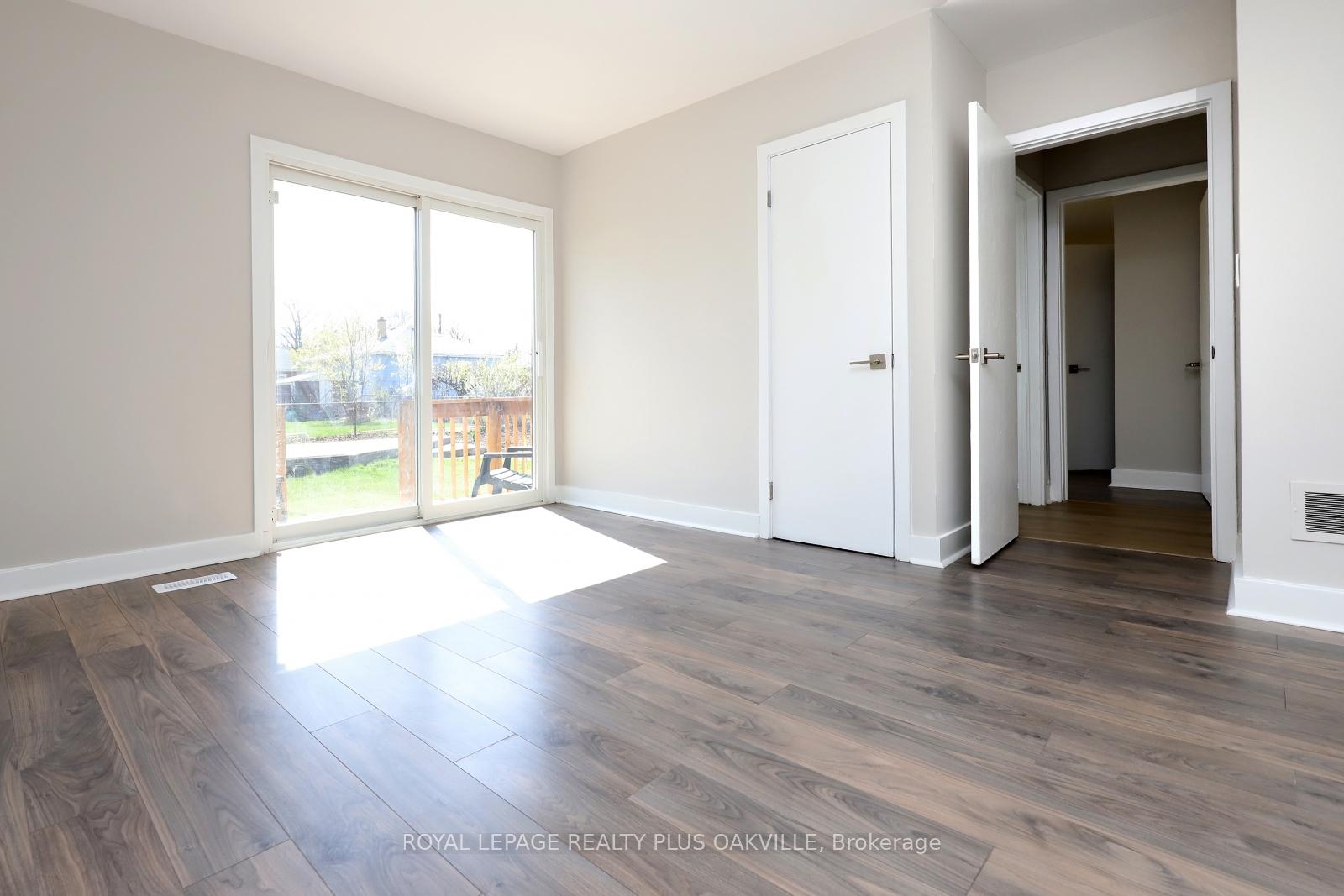 Photo 14 of Unit Main Floor, 269 West 5th Street, Hamilton, Mohawk — HOMEH