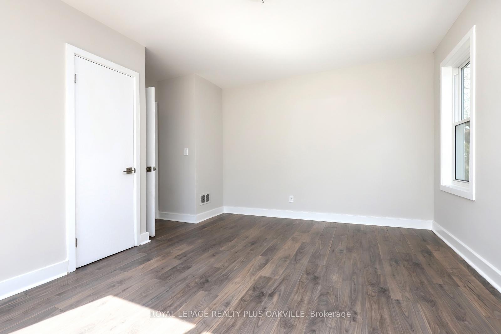 Photo 17 of Unit Main Floor, 269 West 5th Street, Hamilton, Mohawk — HOMEH