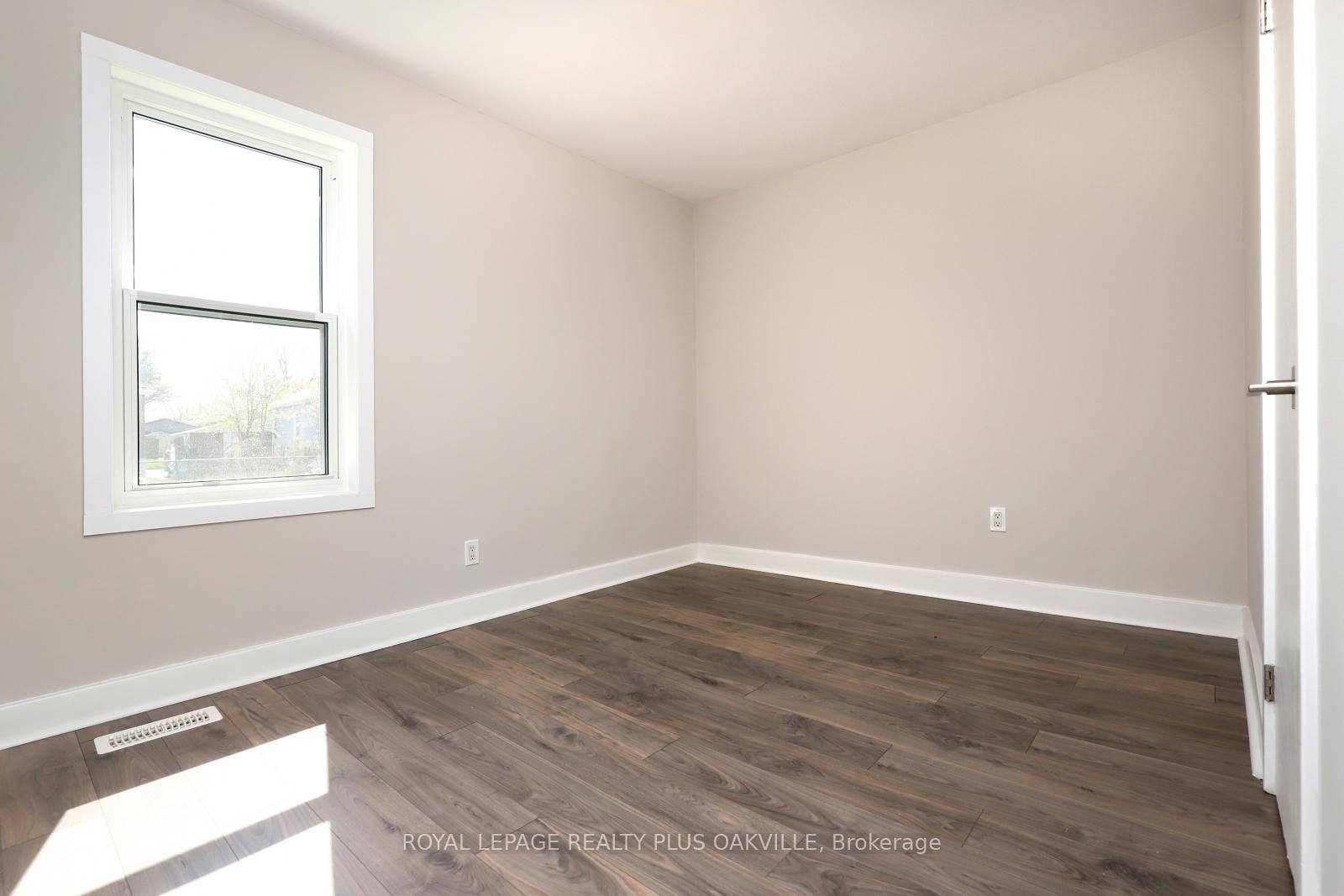 Photo 21 of Unit Main Floor, 269 West 5th Street, Hamilton, Mohawk — HOMEH