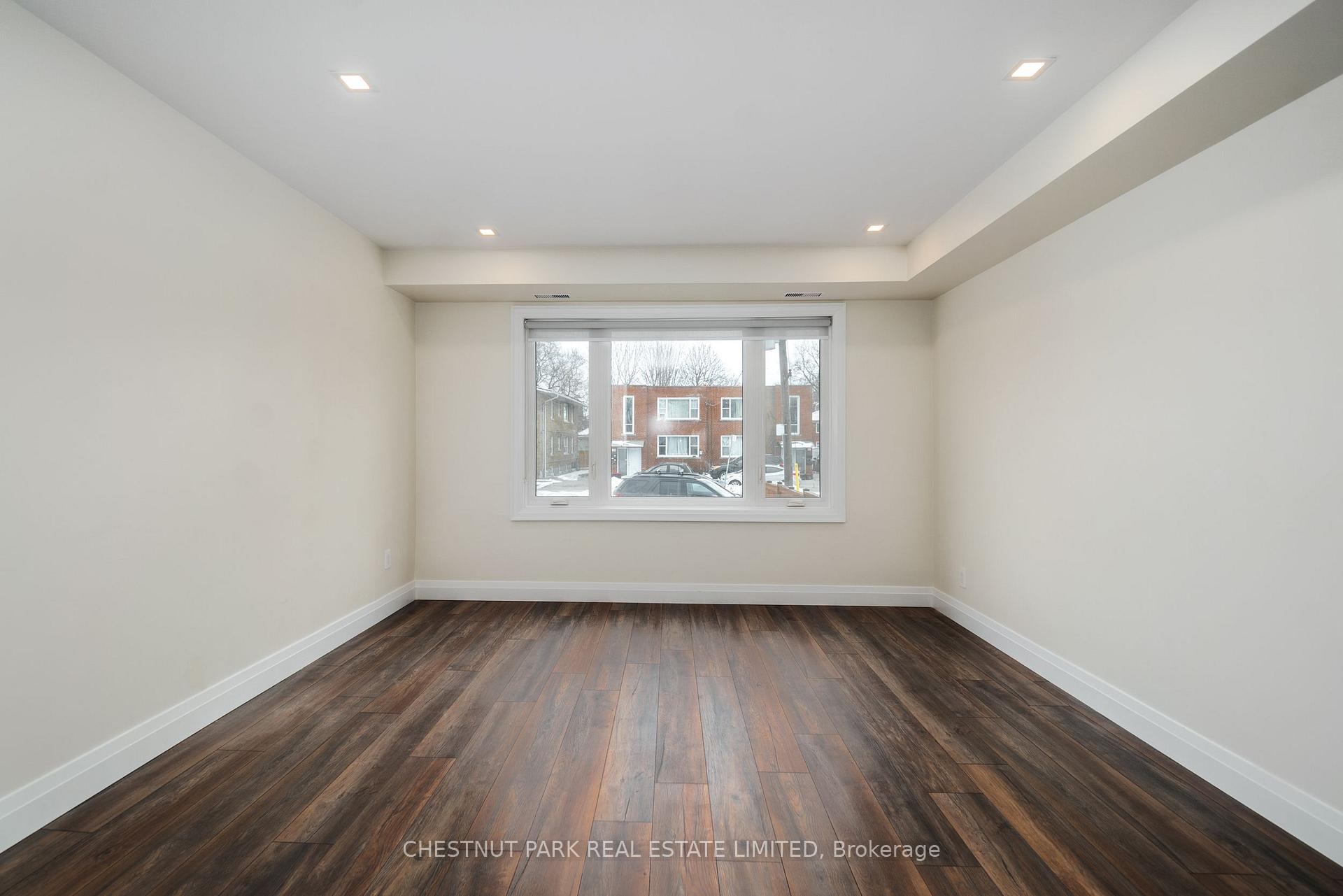Photo 6 of Unit 3, 38 Penhurst Avenue, Etobicoke, Stonegate-Queensway — HOMEH