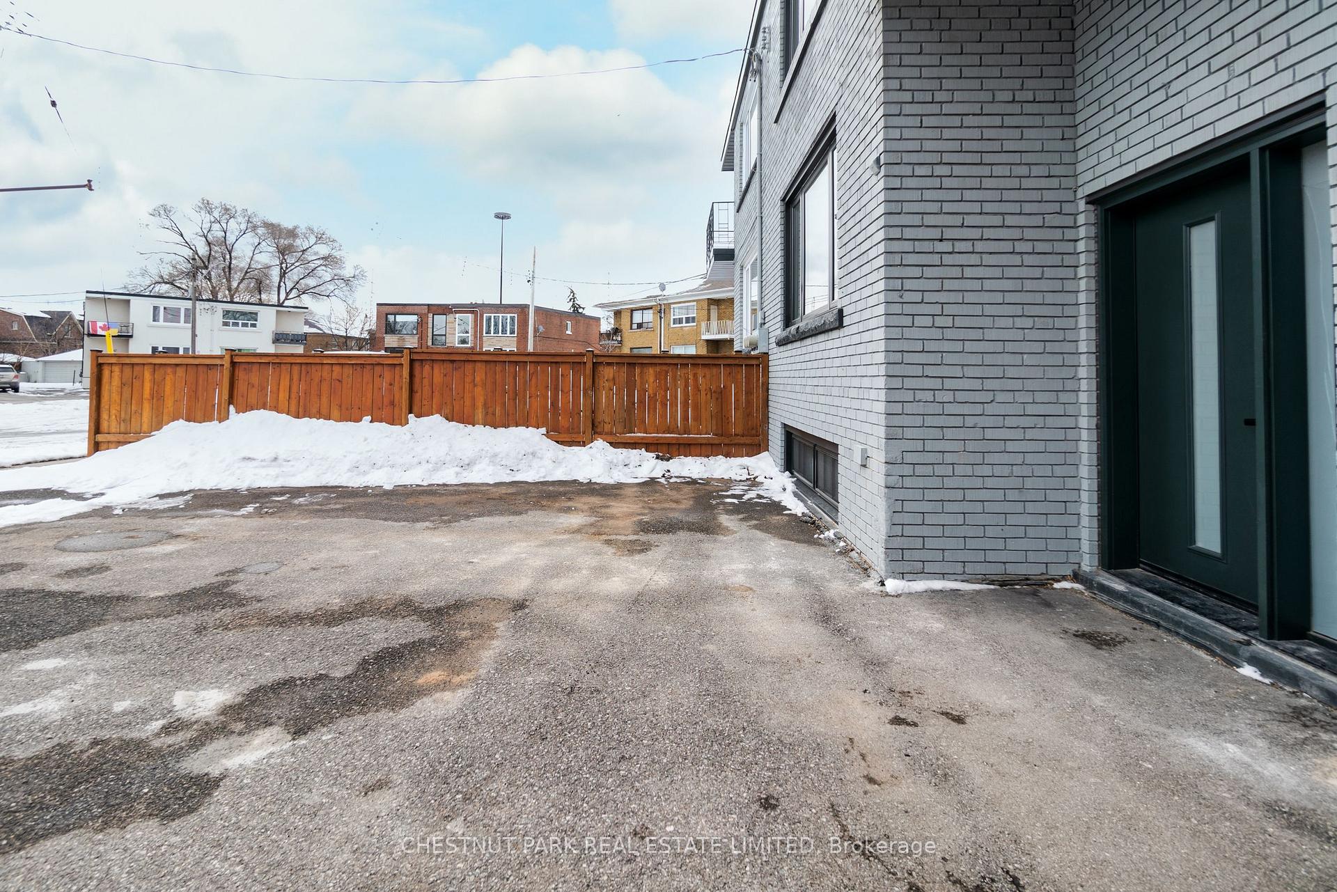 Photo 40 of Unit 3, 38 Penhurst Avenue, Etobicoke, Stonegate-Queensway — HOMEH