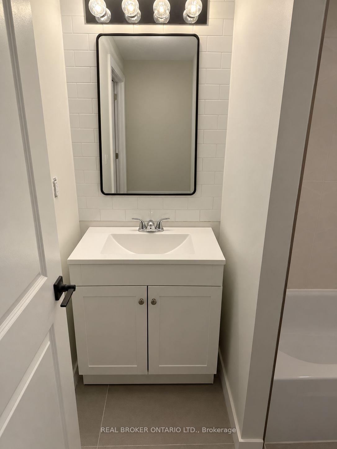 Photo 9 of 28 Leeming Drive, Ottawa, Crystal Beach — HOMEH