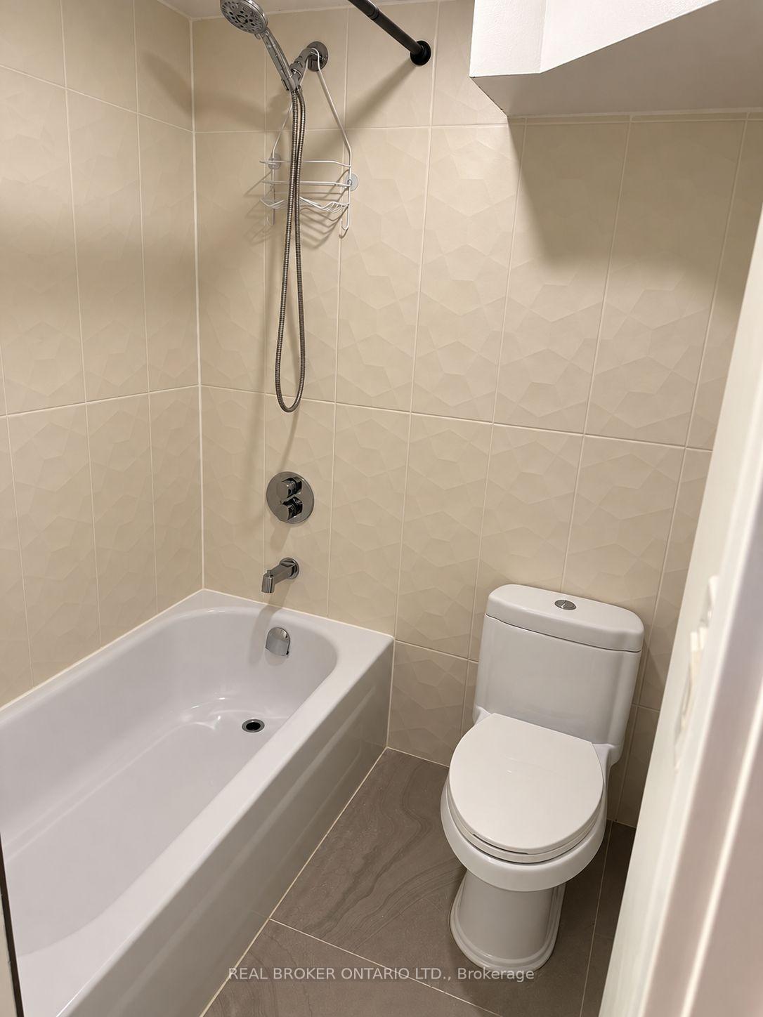 Photo 10 of 28 Leeming Drive, Ottawa, Crystal Beach — HOMEH