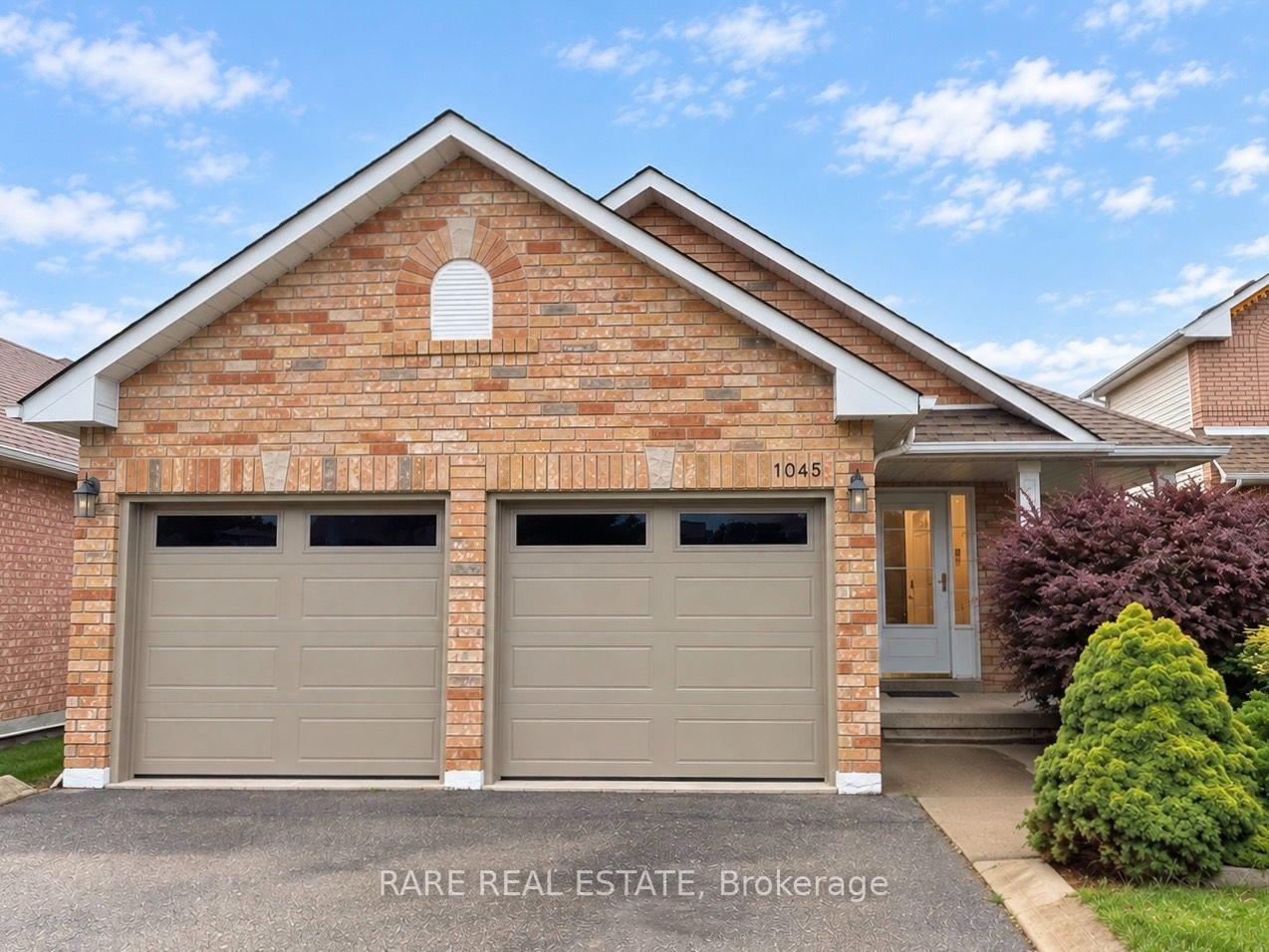Photo 1 of 1045 Corrie Street, Innisfil, Alcona — HOMEH