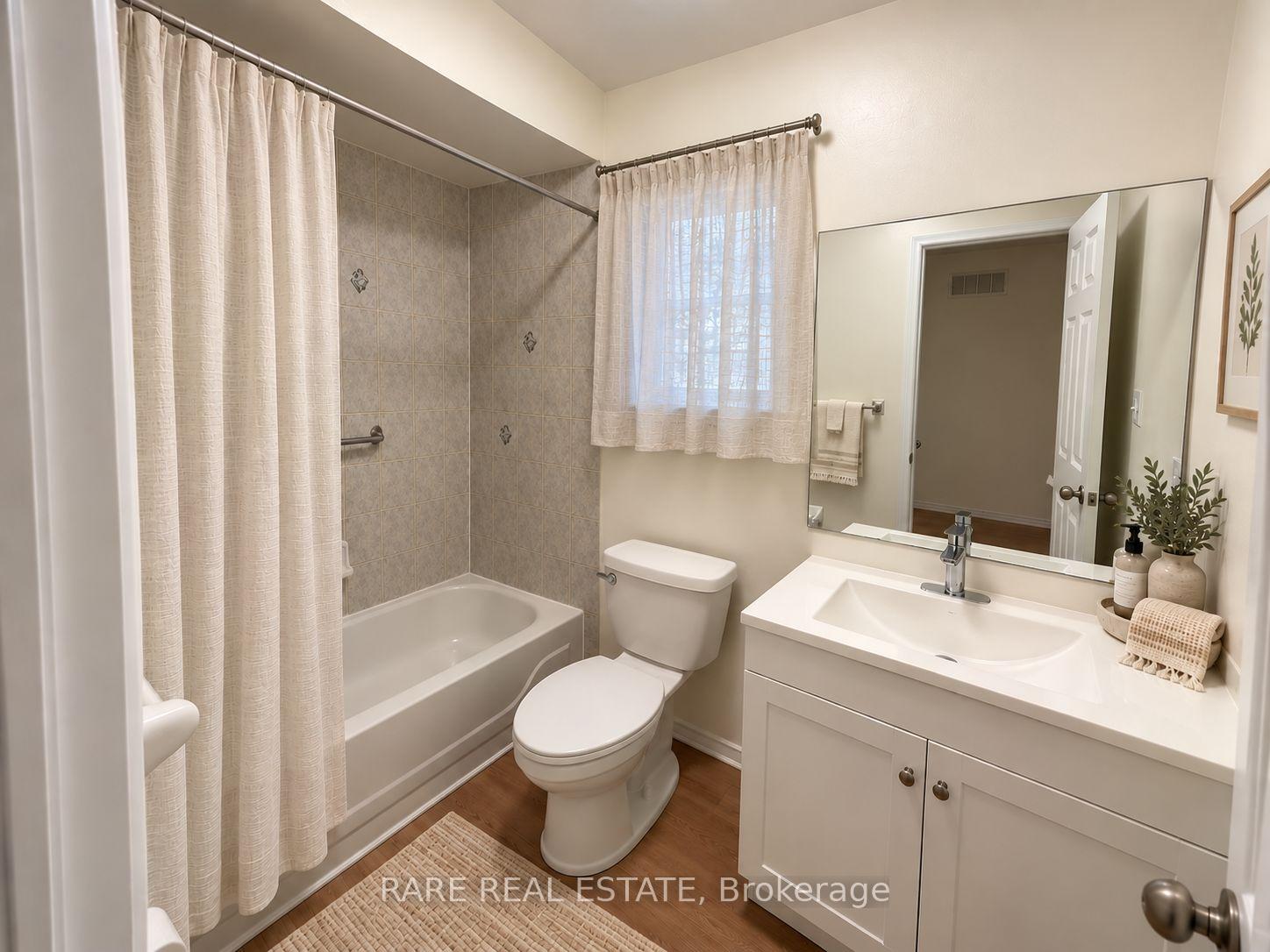 Photo 9 of 1045 Corrie Street, Innisfil, Alcona — HOMEH