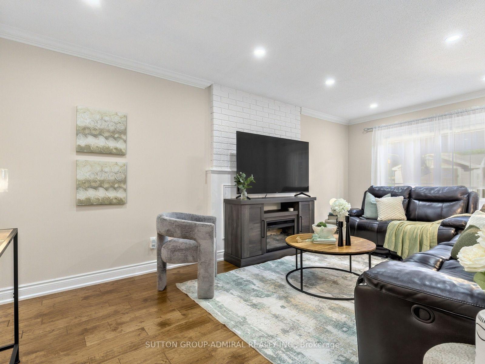 Photo 9 of 238 Glen Shields Avenue, Vaughan, Glen Shields — HOMEH