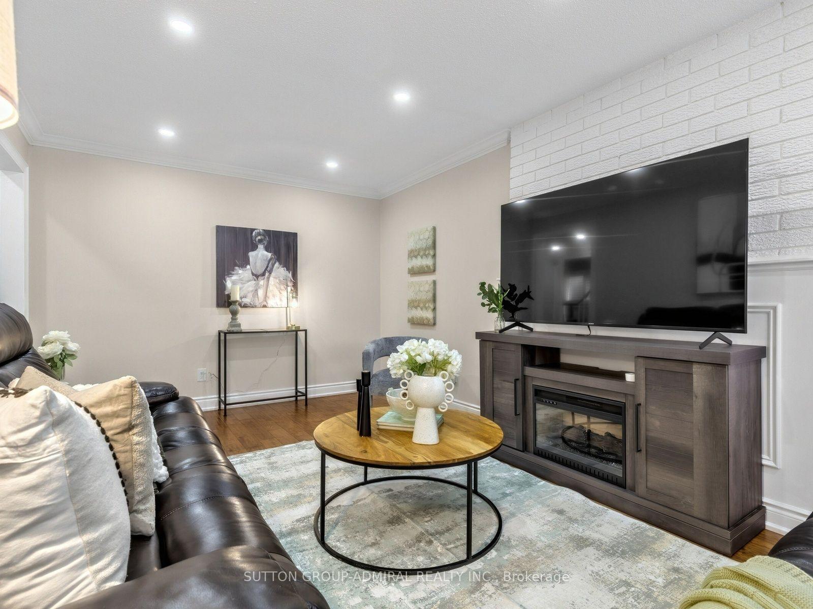 Photo 11 of 238 Glen Shields Avenue, Vaughan, Glen Shields — HOMEH