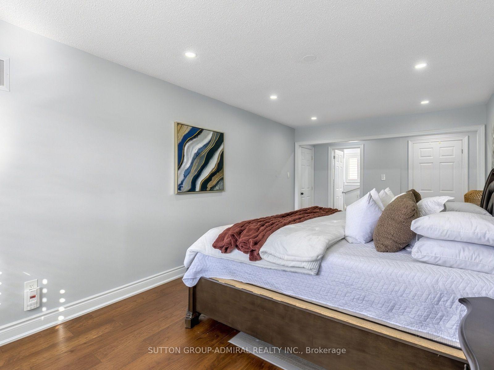 Photo 22 of 238 Glen Shields Avenue, Vaughan, Glen Shields — HOMEH