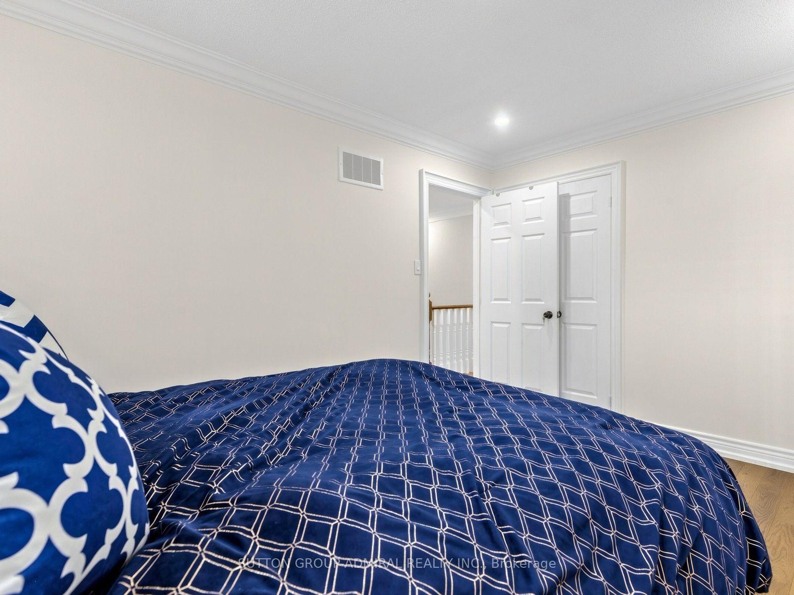 Photo 26 of 238 Glen Shields Avenue, Vaughan, Glen Shields — HOMEH