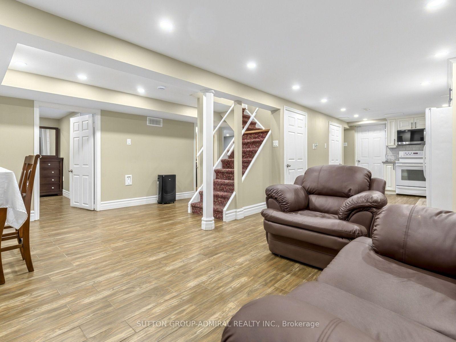 Photo 32 of 238 Glen Shields Avenue, Vaughan, Glen Shields — HOMEH