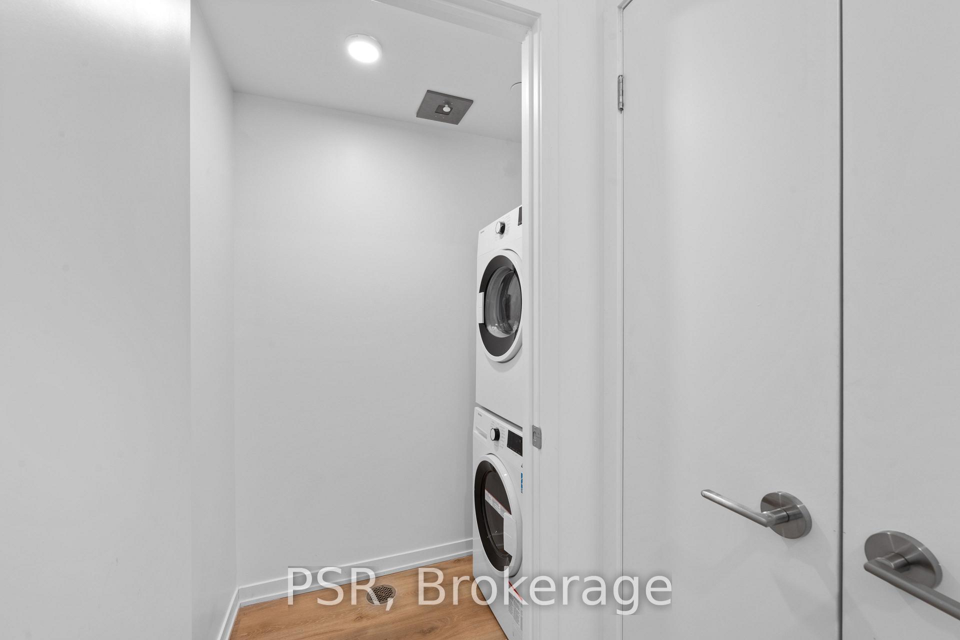 Photo 13 of Unit 2510, 101 Roehampton Avenue, Toronto, Mount Pleasant West — HOMEH