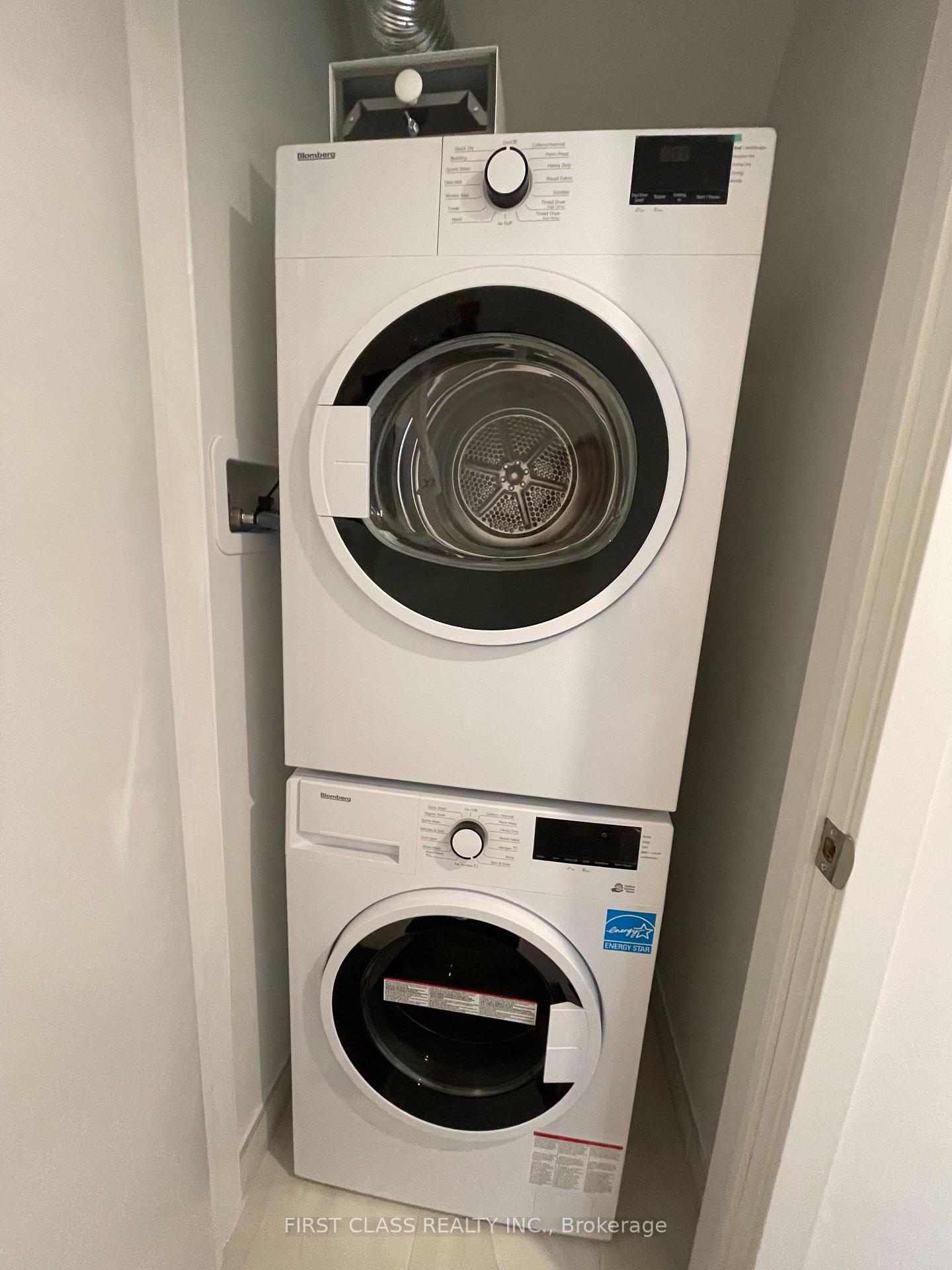 Photo 14 of Unit TH13, 20 Ed Clark Gardens, Toronto, Weston-Pellam Park — HOMEH