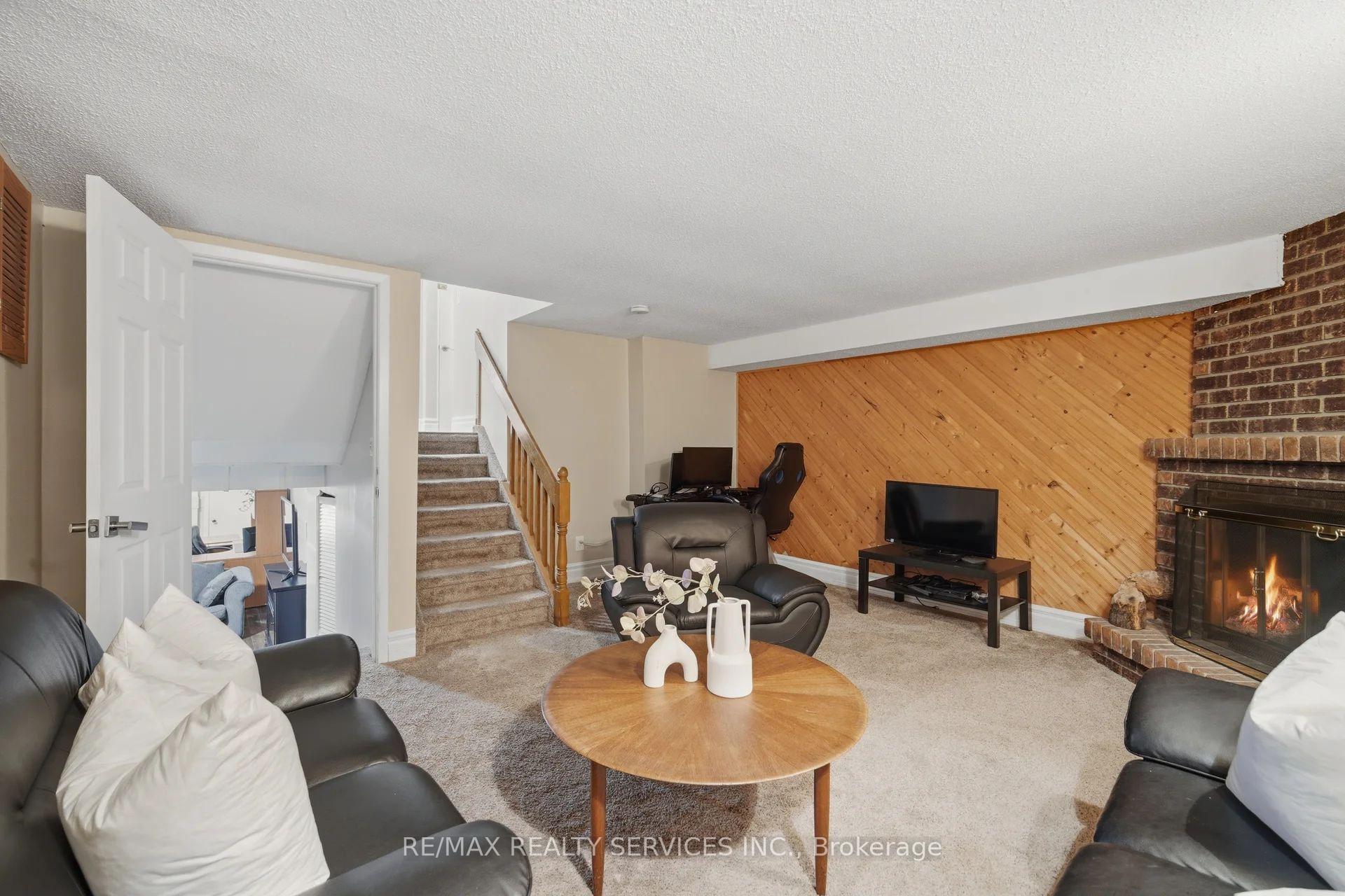 Photo 25 of 47 Lindridge Avenue, Brampton, Westgate — HOMEH