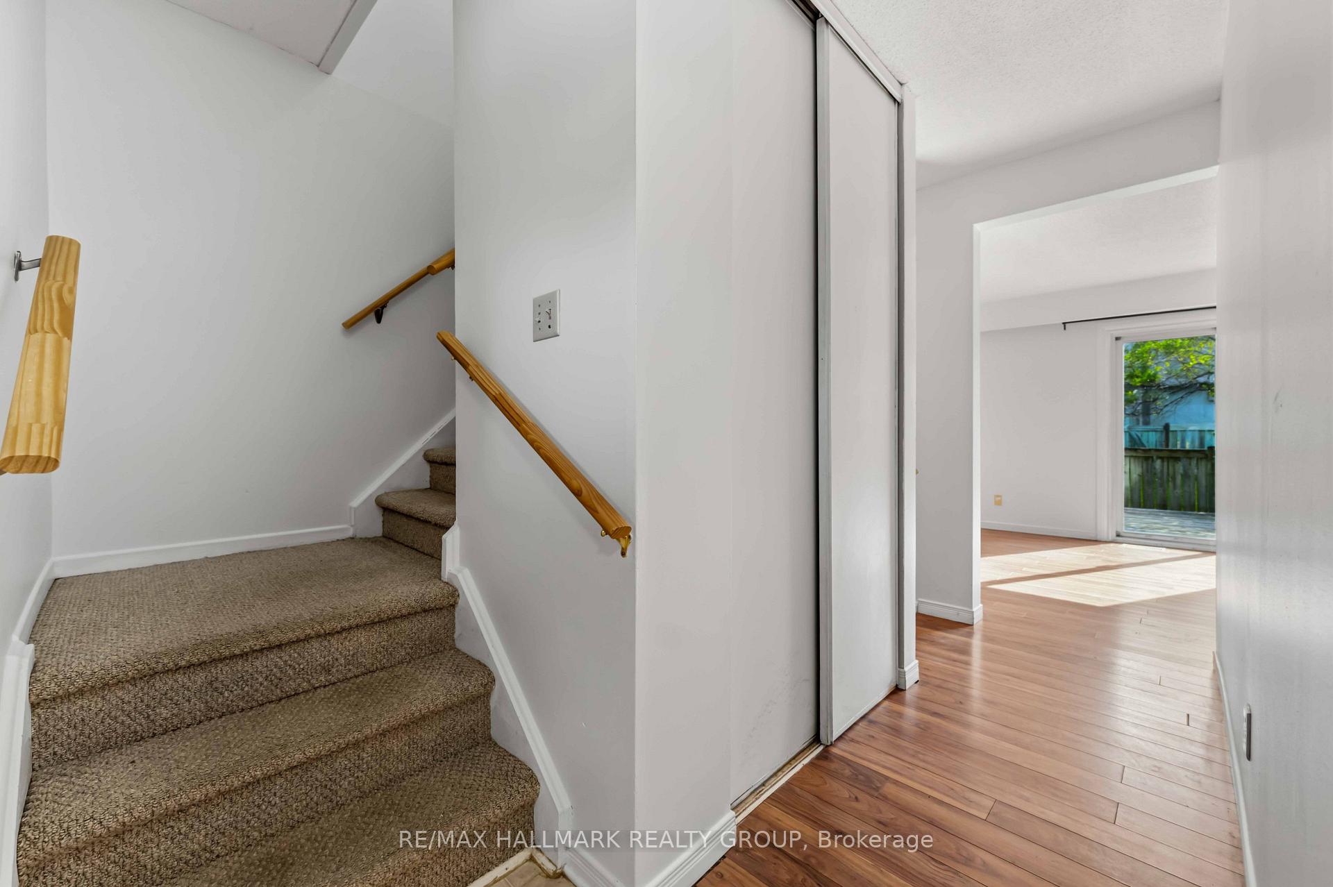 Photo 3 of 193 Pickford Drive, Ottawa, Kanata - Katimavik — HOMEH