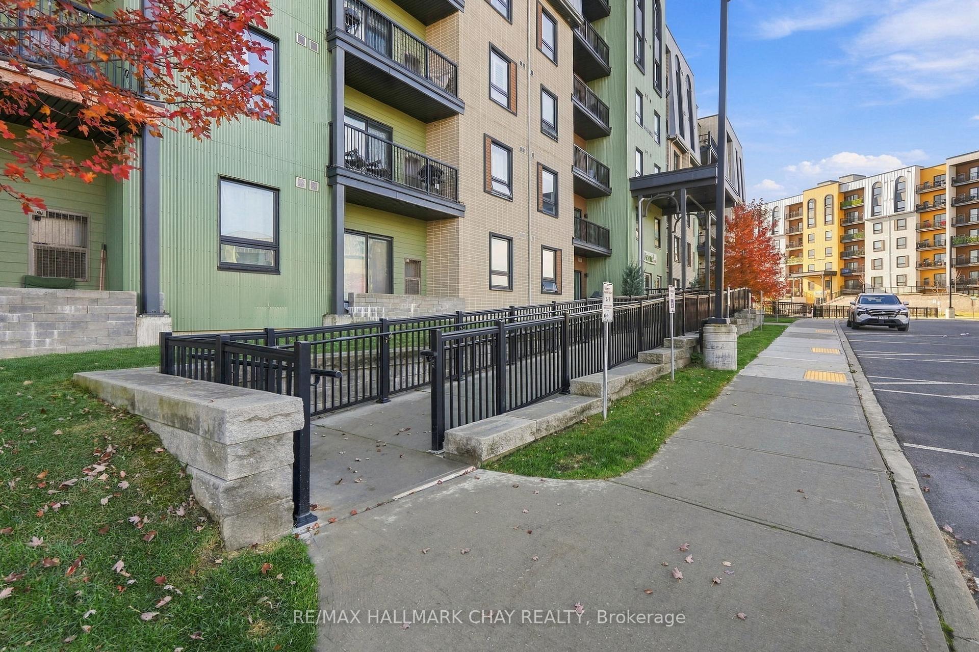 Photo 2 of Unit 107, 5 Chef Lane, Barrie, Rural Barrie Southeast — HOMEH